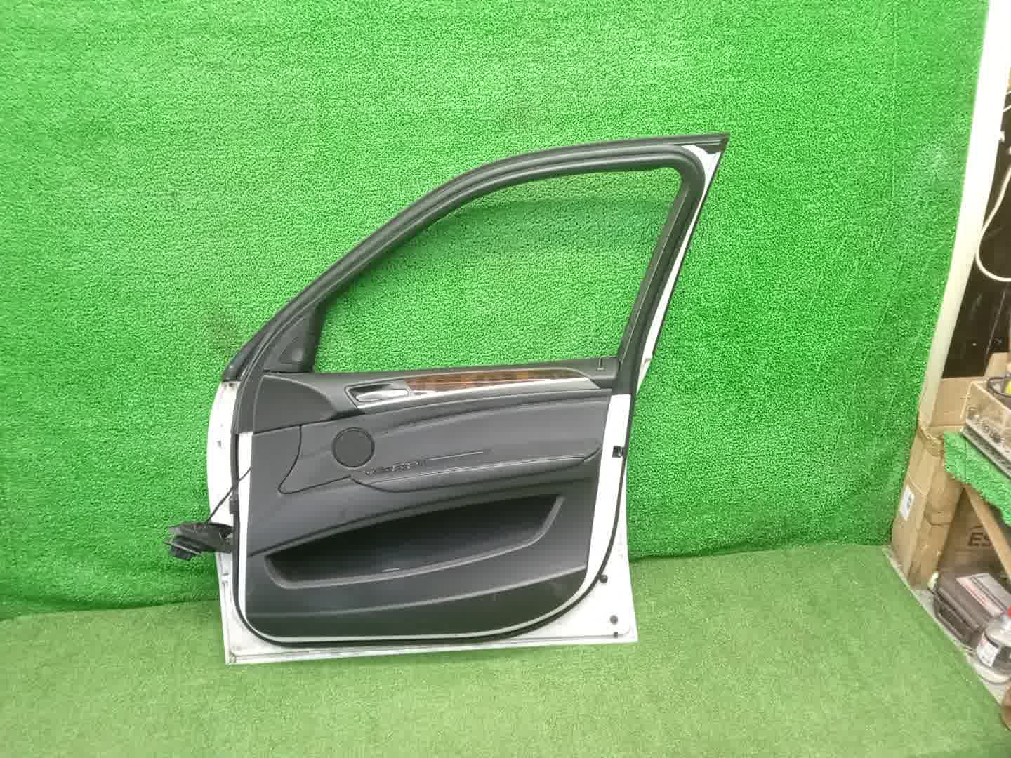 Дверь правая передняя BMW X5 E70 25911 2 ракурс