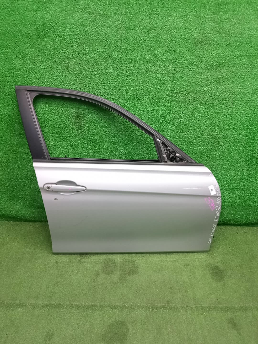 Дверь правая передняя BMW 320d, 335i, 318d, 330d, 335d, 316d, 3-Series, 328i, 320i, 316i F30, F31 25951 1 ракурс