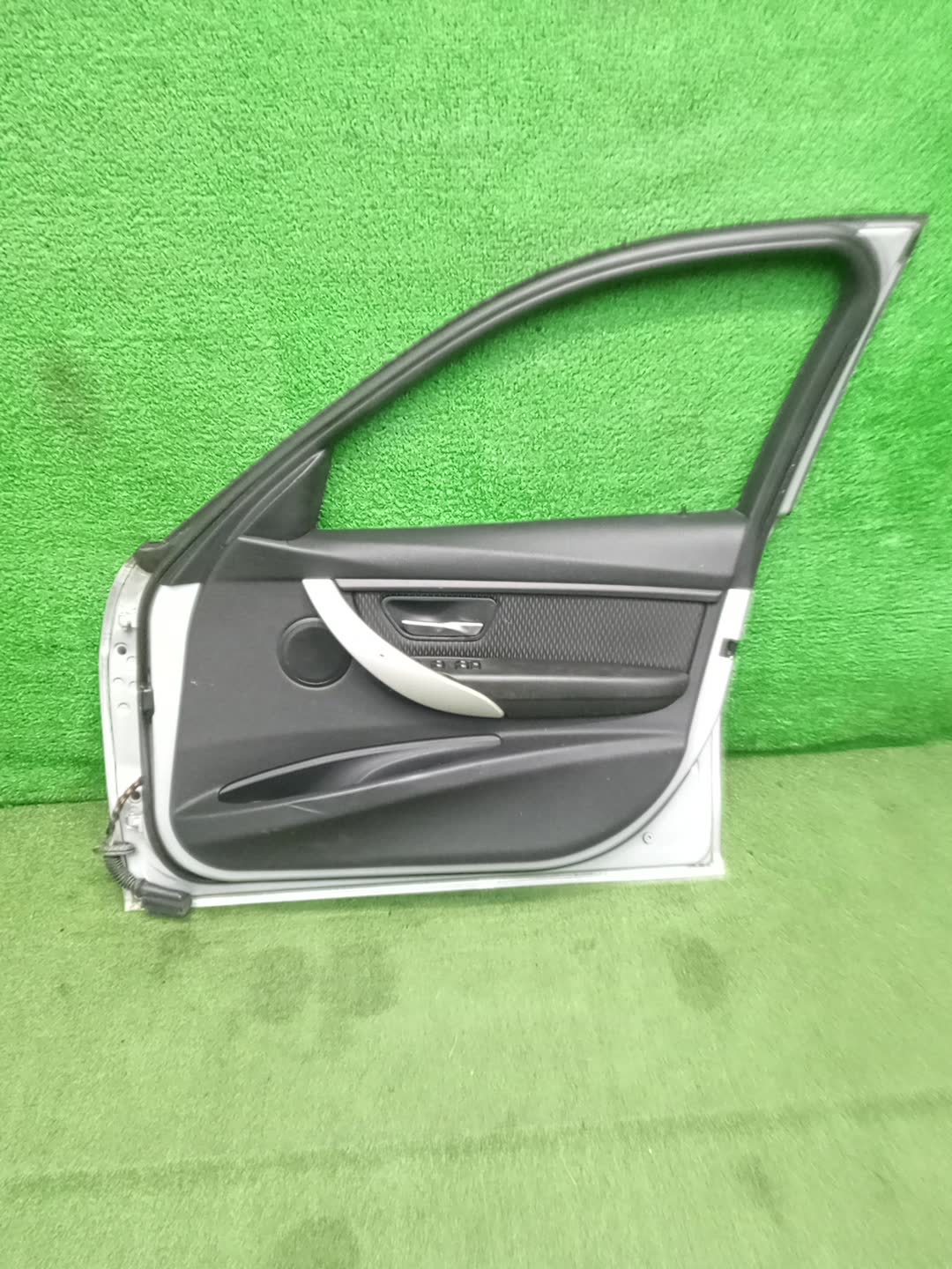 Дверь правая передняя BMW 320d, 335i, 318d, 330d, 335d, 316d, 3-Series, 328i, 320i, 316i F30, F31 25951 3 ракурс