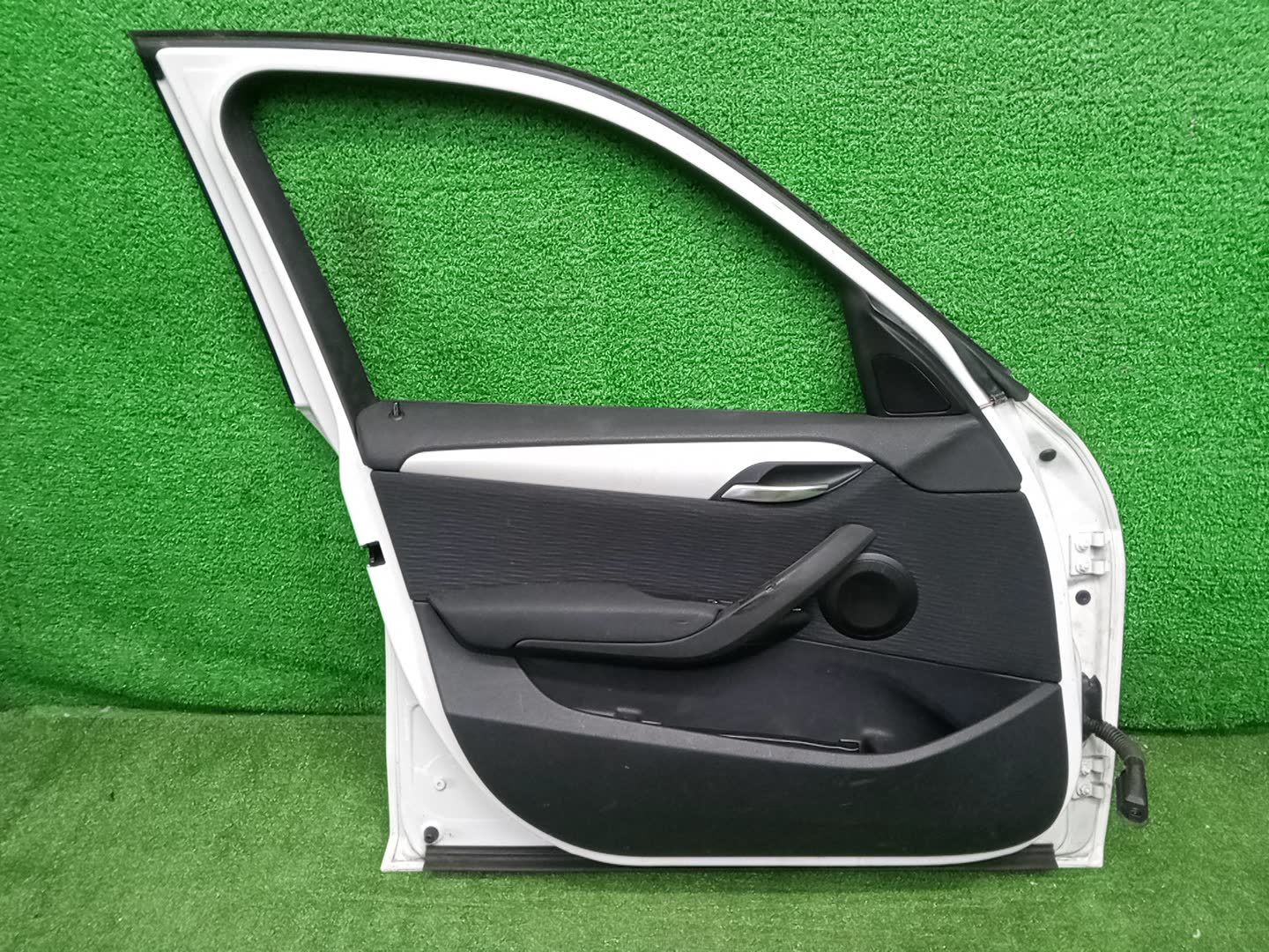 Дверь левая передняя BMW X1 E84 26082 3 ракурс
