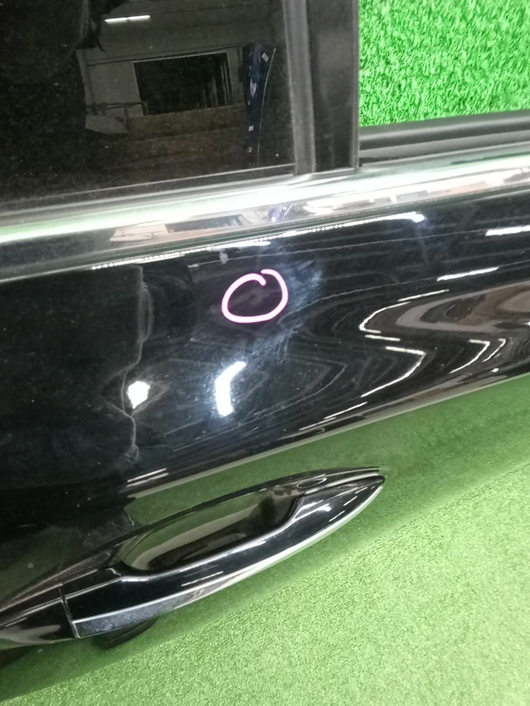 Дверь правая задняя NISSAN SKYLINE HV37 26094 2 ракурс Дверь правая задняя NISSAN SKYLINE HV37 26094 2 ракурс