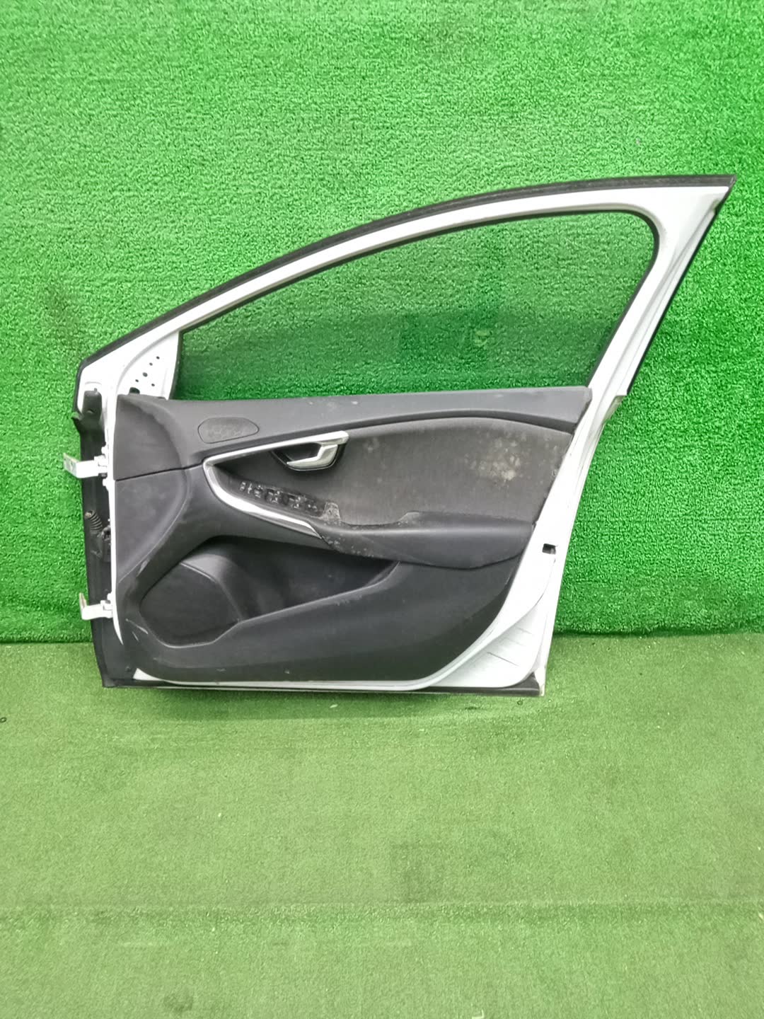 Дверь правая передняя VOLVO V40 MZ63, MV, MV48 26166 3 ракурс