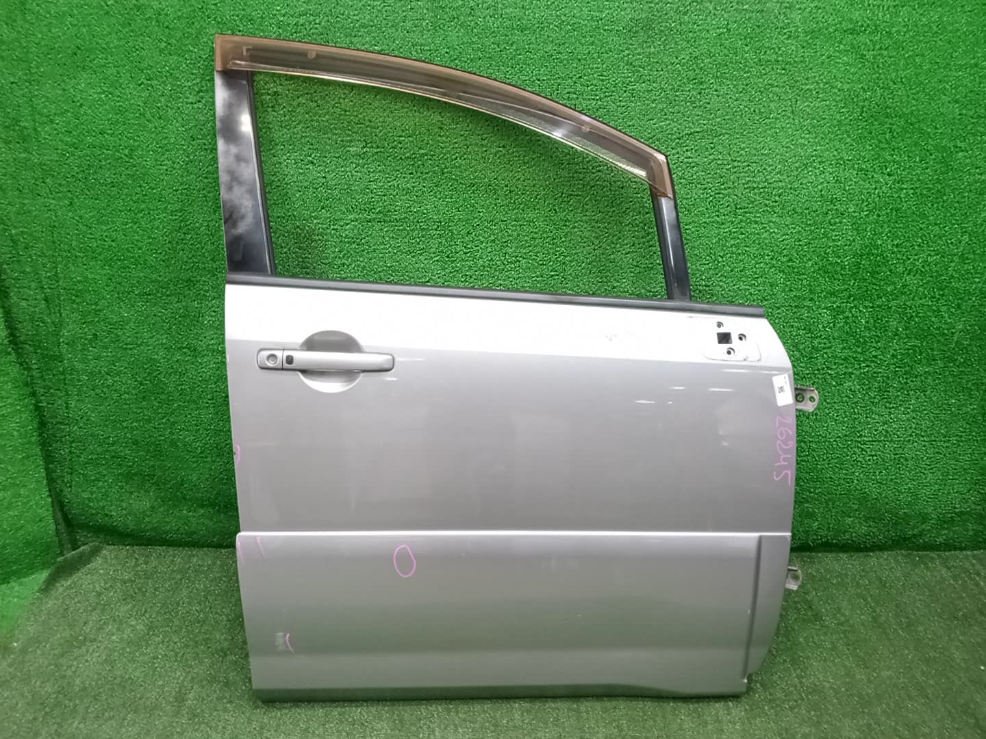 Дверь правая передняя NISSAN PRESAGE TU31, TNU31, PU31, PNU31 26245 1 ракурс