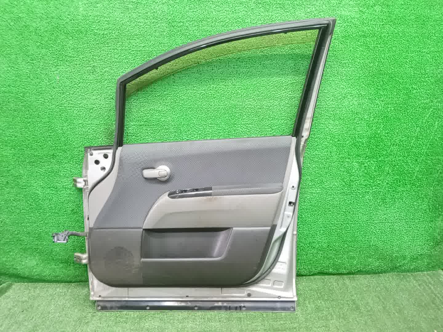 Дверь правая передняя NISSAN PRESAGE TU31, TNU31, PU31, PNU31 26245 5 ракурс