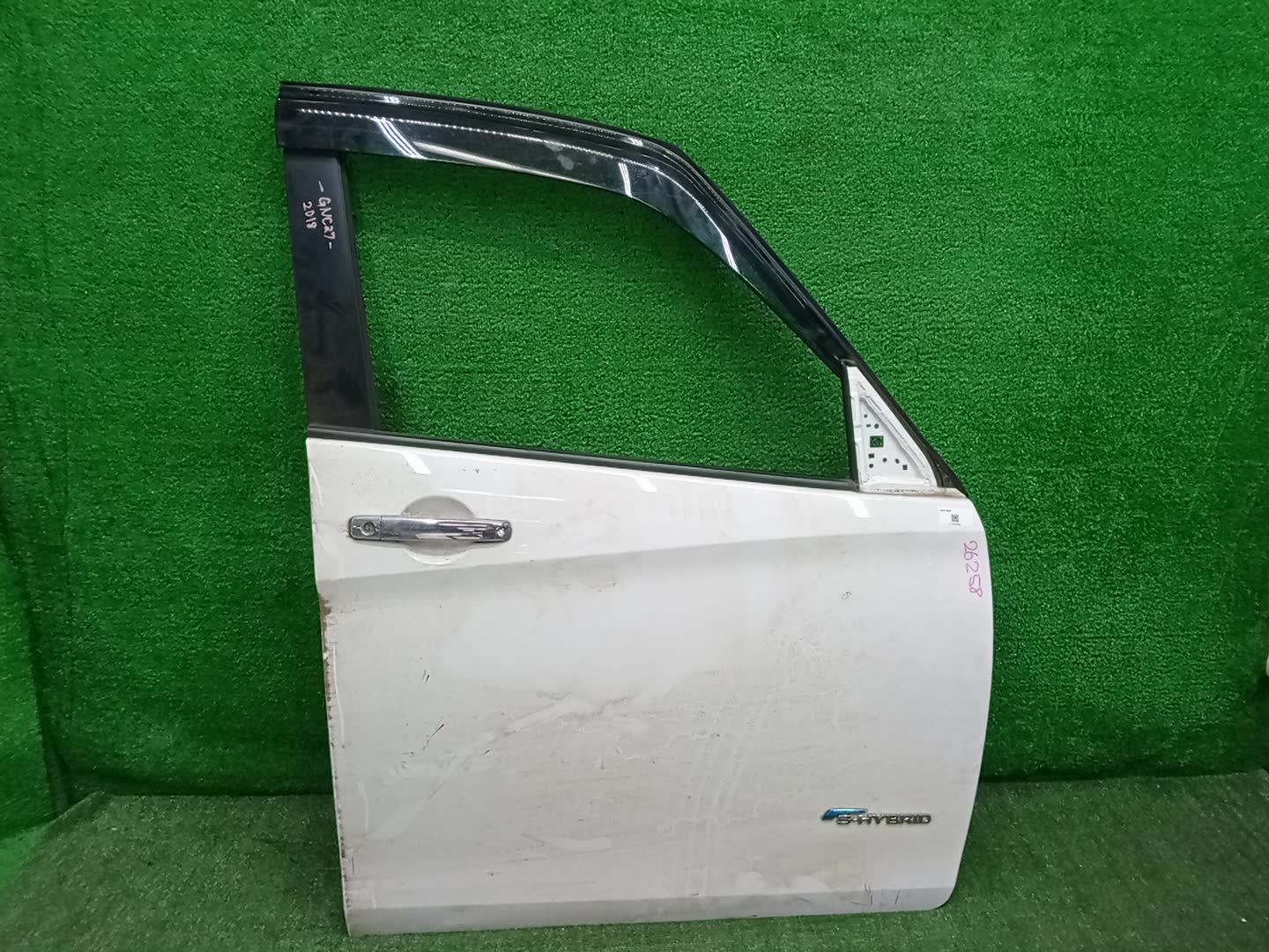 Дверь правая передняя NISSAN SERENA GNC27 26258 1 ракурс