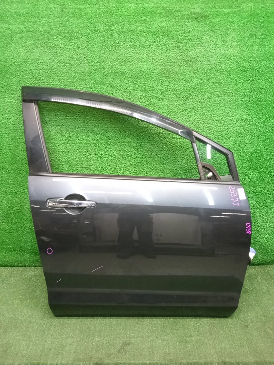 Дверь правая передняя MAZDA MPV LY3P 26377 1 ракурс