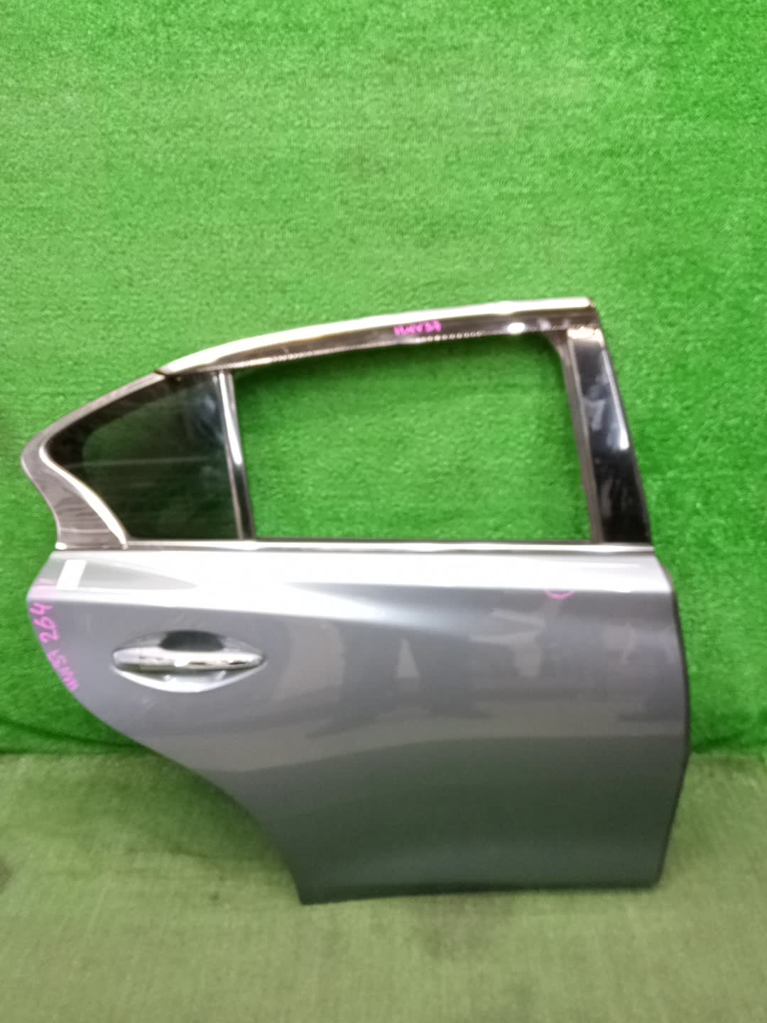 Дверь правая задняя NISSAN SKYLINE HV37 26491 1 ракурс Дверь правая задняя NISSAN SKYLINE HV37 26491 1 ракурс