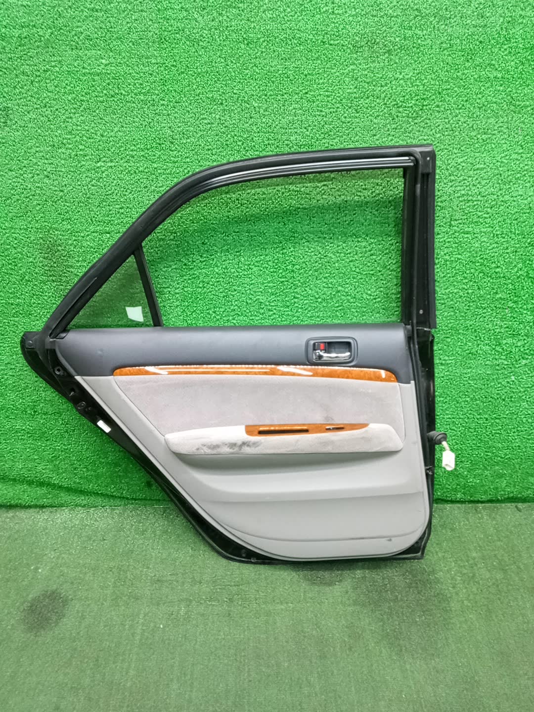 Дверь левая задняя TOYOTA MARK II JZX115, GX110, JZX110, GX115 26548 3 ракурс