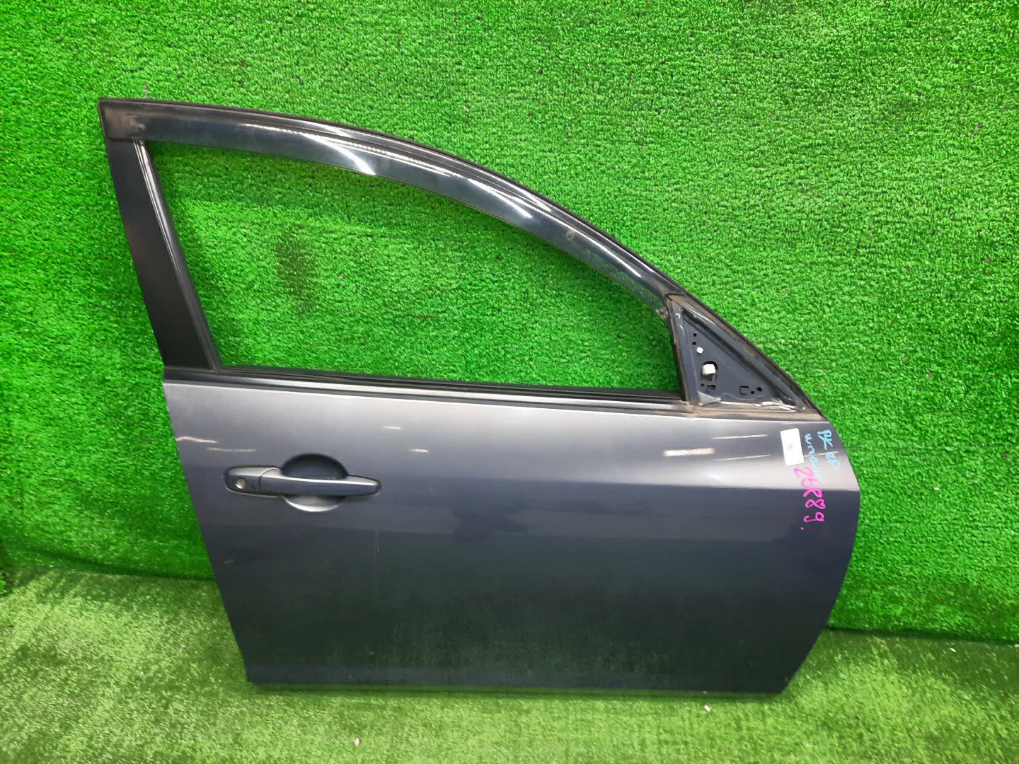 Дверь правая передняя MAZDA AXELA, MAZDA 3, 3 BK5P, BK3P, BKEP, BK WAGON 1 ракурс