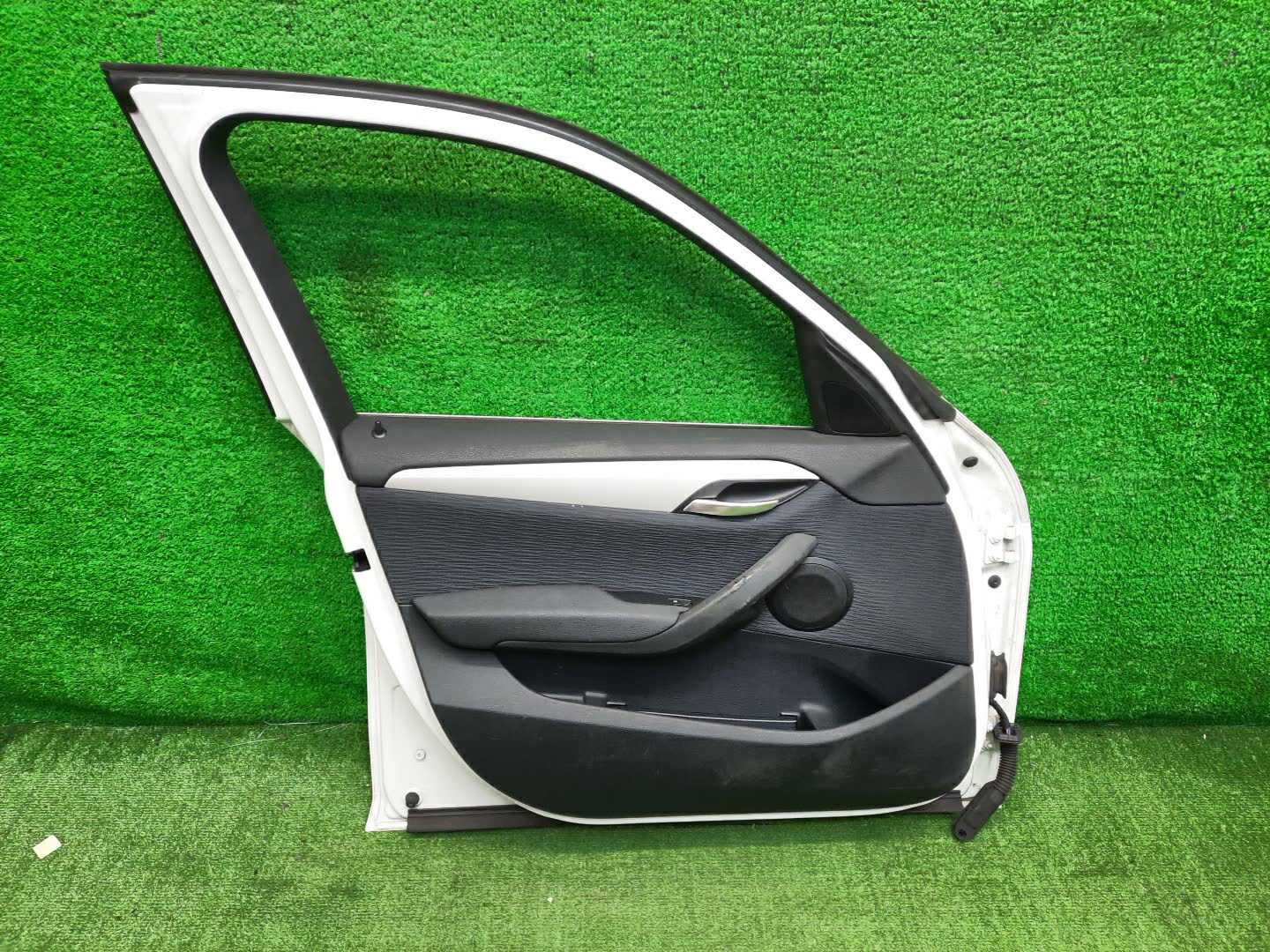 Дверь левая передняя BMW X1 E84 26960 4 ракурс