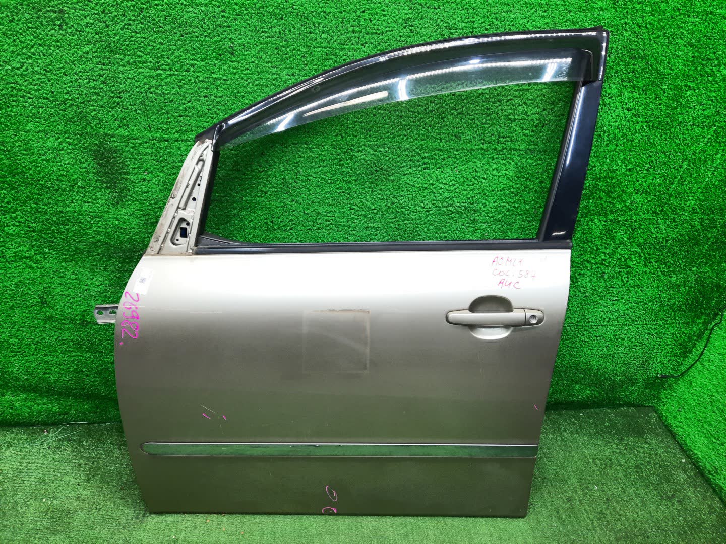 Дверь левая передняя TOYOTA IPSUM ACM21W, ACM26W 26982 1 ракурс
