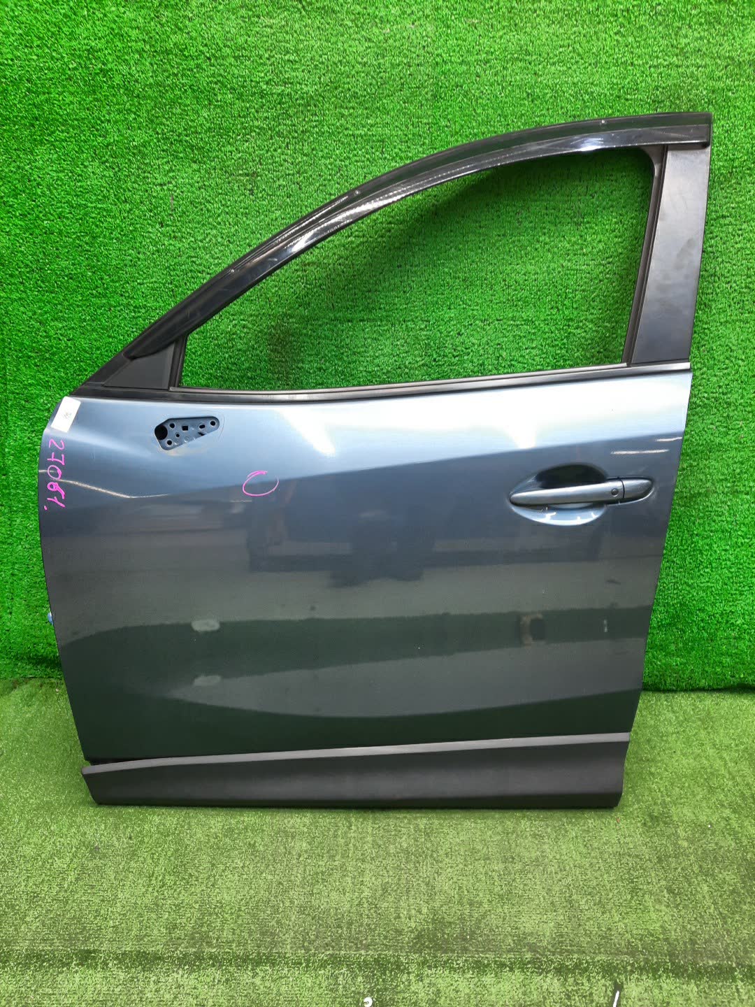 Дверь левая передняя MAZDA CX-5 KE5AW, KE5FW, KEEAW, KEEFW, KE2AW, KE2FW 27061 1 ракурс