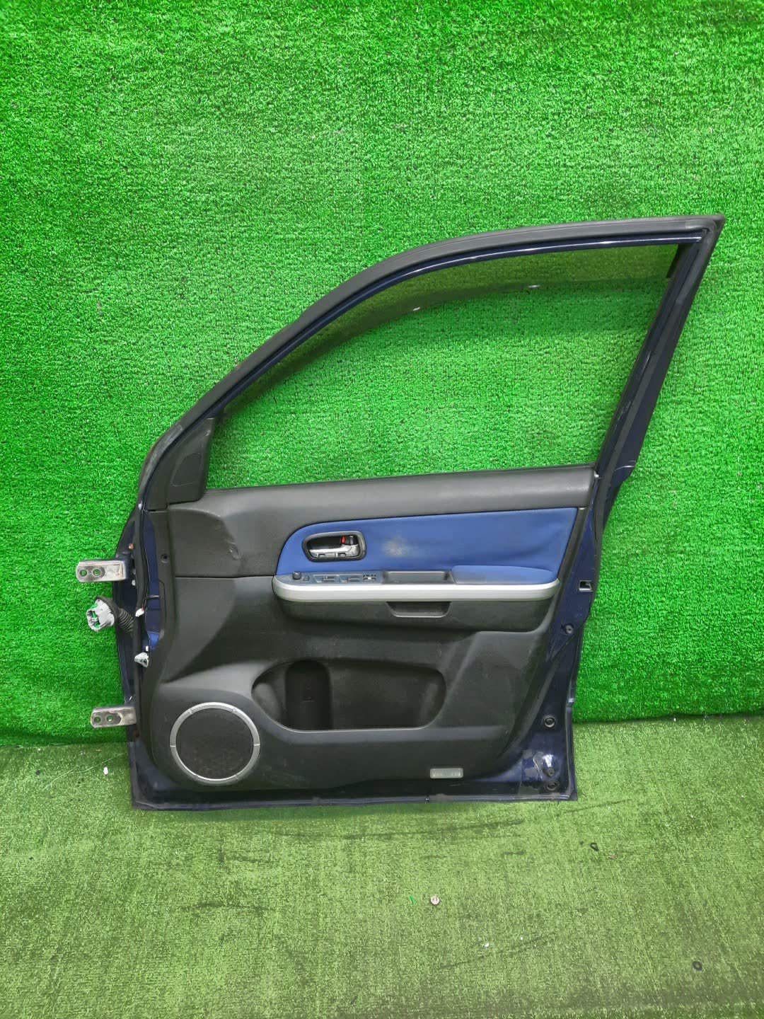 Дверь правая передняя SUZUKI ESCUDO, GRAND VITARA TDB4W, TD94W, TD54W, TDA4W, TDB4, TE94, TD54, TAA4V, JT 27170 4 ракурс