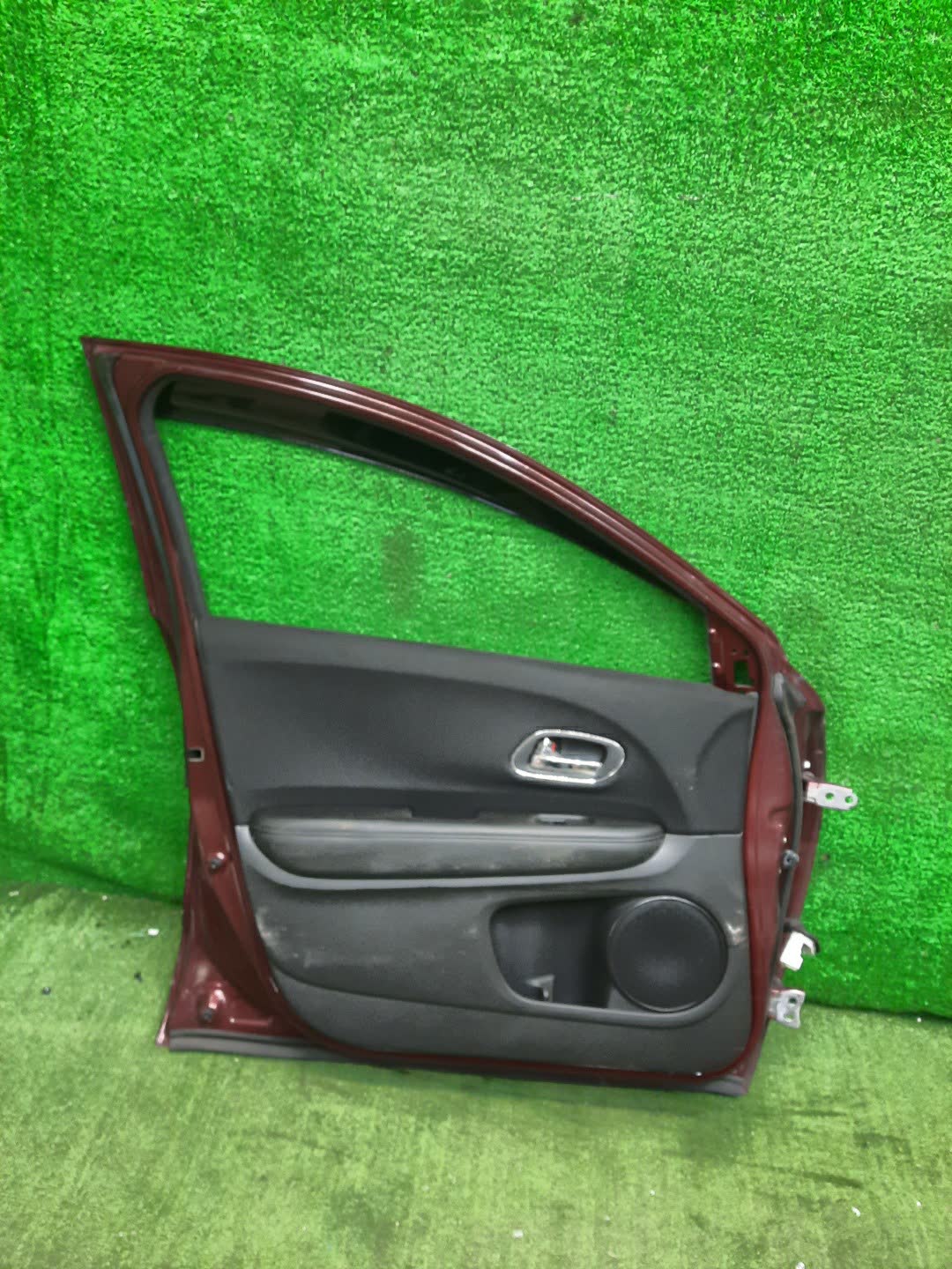 Дверь левая передняя HONDA VEZEL RU1, RU3, RU4, RU2 27187 5 ракурс