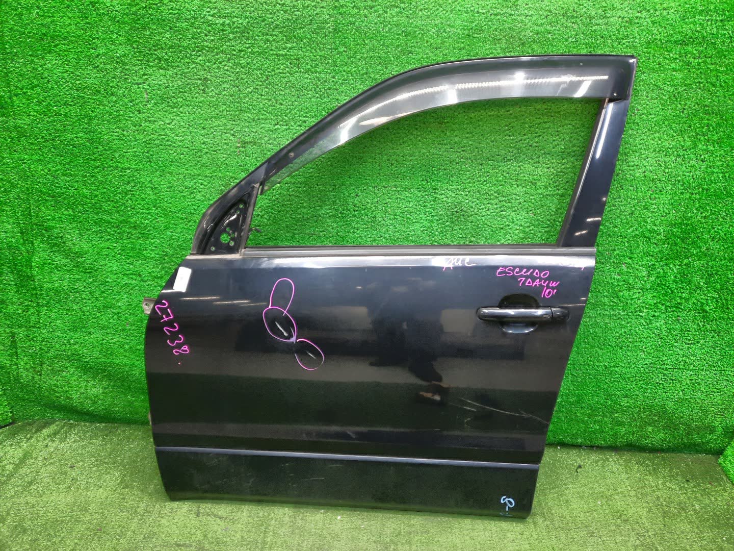 Дверь левая передняя SUZUKI ESCUDO, GRAND VITARA TDB4W, TD94W, TD54W, TDA4W, TDB4, TE94, TD54, TAA4V, JT 27238 1 ракурс