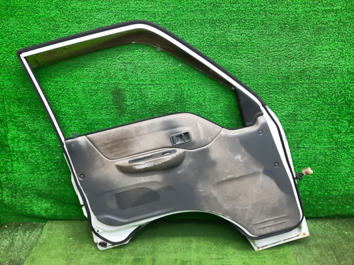 Дверь левая передняя MAZDA DELICA, BONGO, VANETTE SKF2VM, SK22VM, SK82VM, SKP2VM, SLP2T, SK22T, SK82V, SK82T, SK22V, SKF2V, SKP2V, SKP2T, SKF2T, SLP2V, SK82VN, SK22VN, SKF2TN, SK82TN, SK22TN, SKP2VN, SKP2TN, SK82LN, SKF2VN 27565 4 ракурс