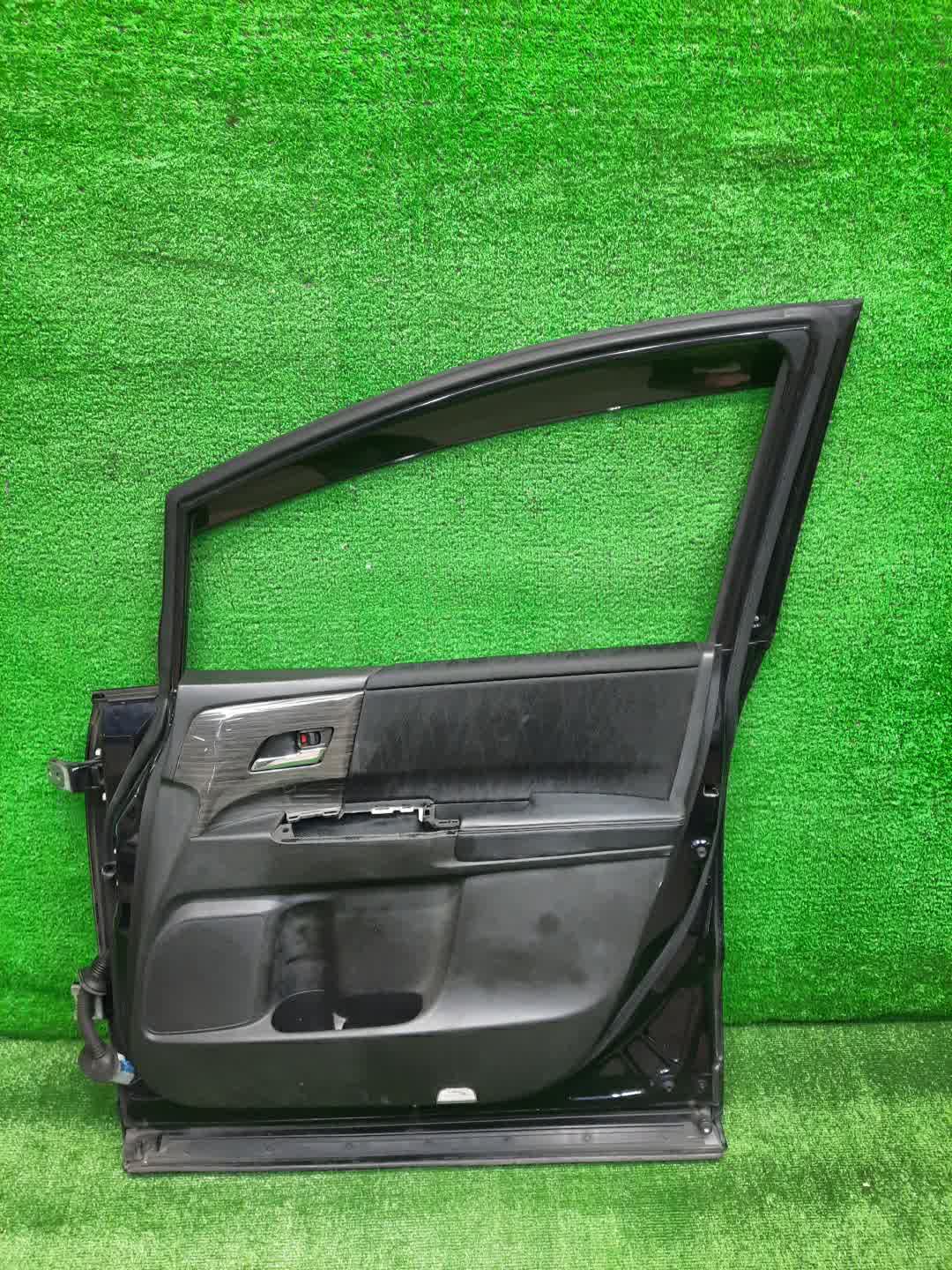 Дверь правая передняя HONDA ODYSSEY RC1 27608 3 ракурс