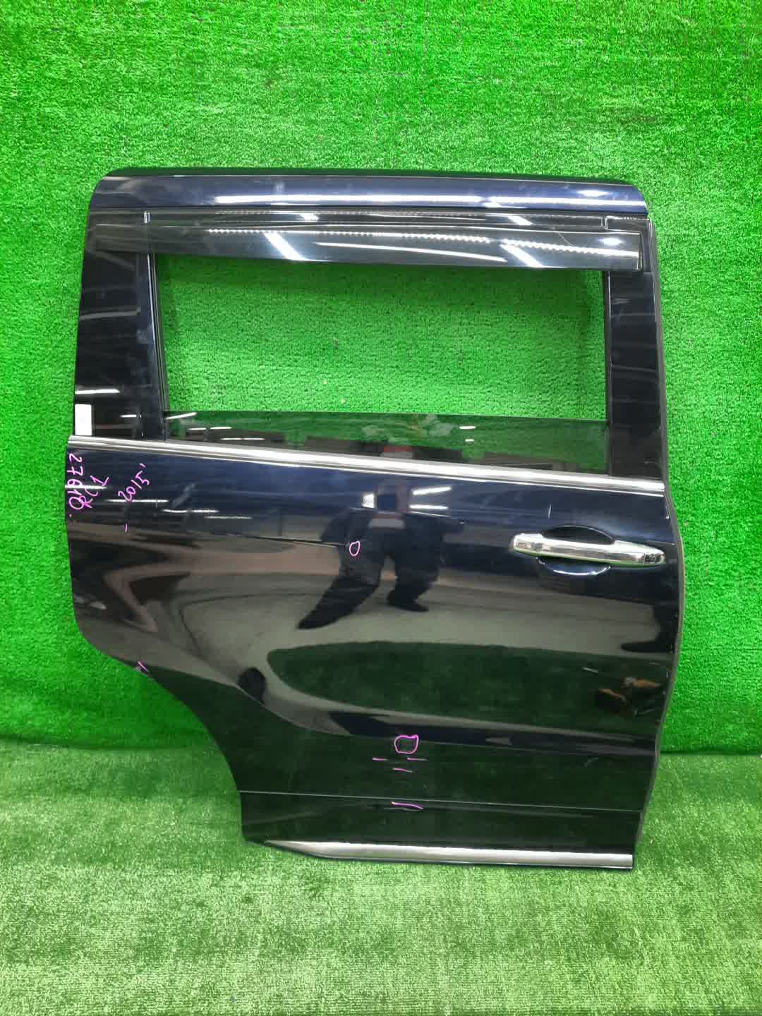 Дверь правая задняя HONDA ODYSSEY RC1 27610 1 ракурс