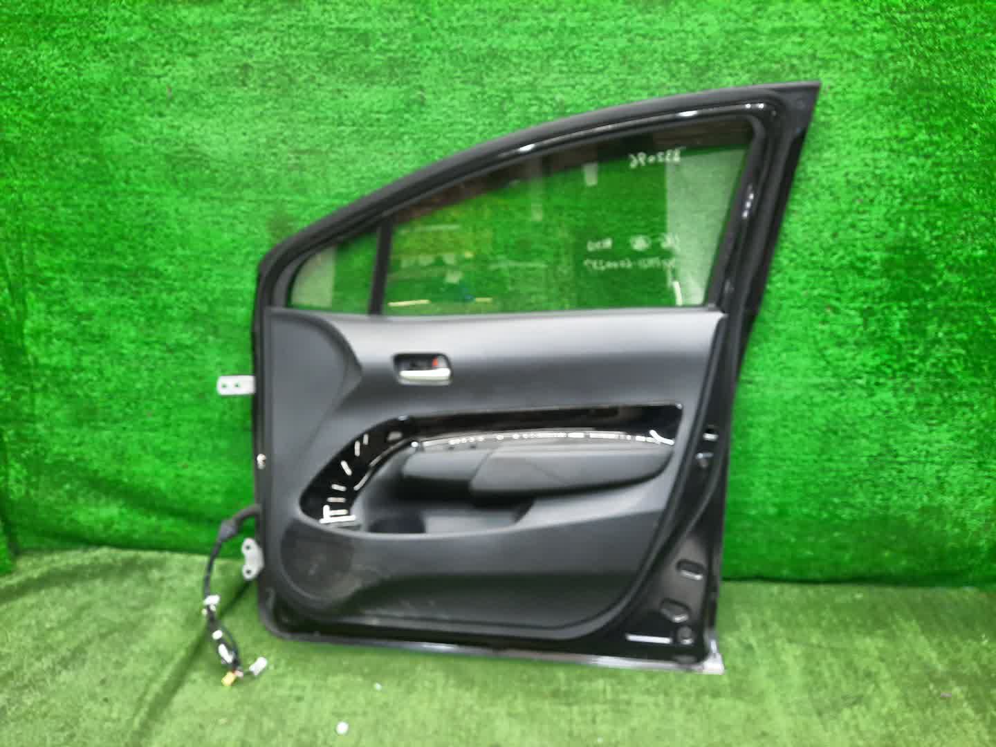 Дверь правая передняя TOYOTA AQUA MXPK10, MXPK11, MXPK15, MXPK16 27789 5 ракурс