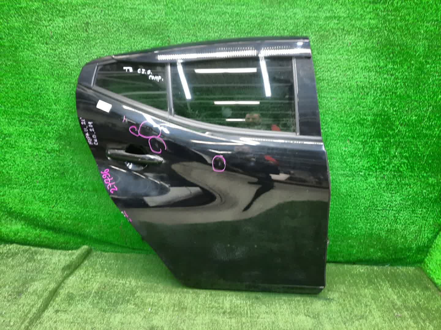Дверь правая задняя TOYOTA AQUA MXPK10, MXPK11, MXPK15, MXPK16 27796 1 ракурс