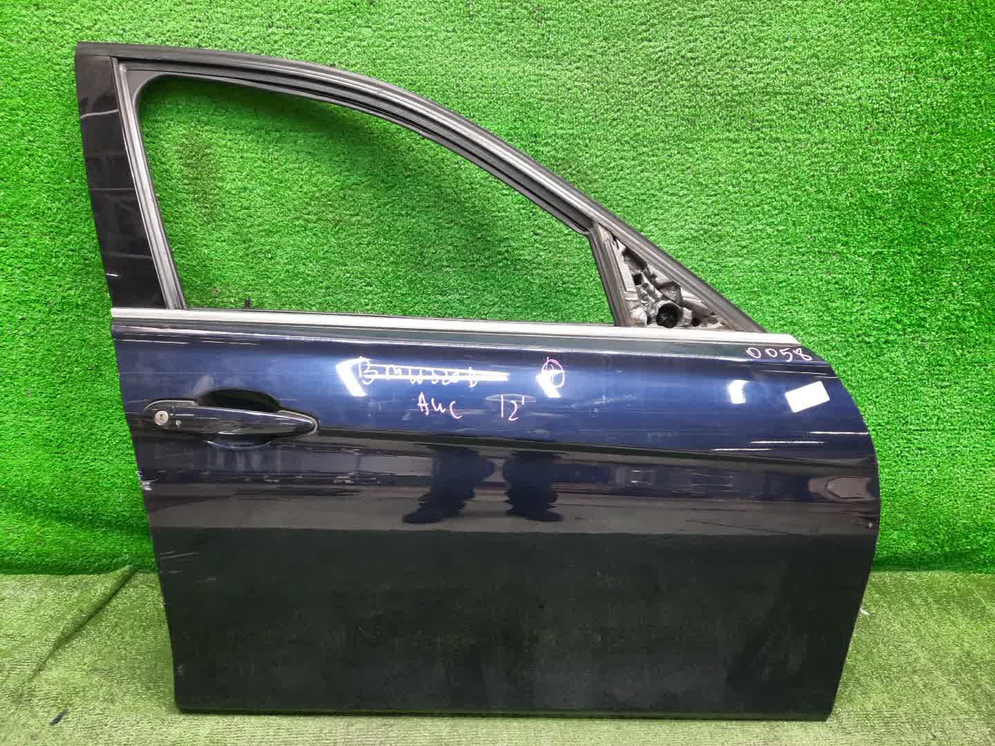 Дверь правая передняя BMW 320d, 335i, 318d, 330d, 335d, 316d, 3-Series, 328i, 320i, 316i F30, F31 0058 1 ракурс