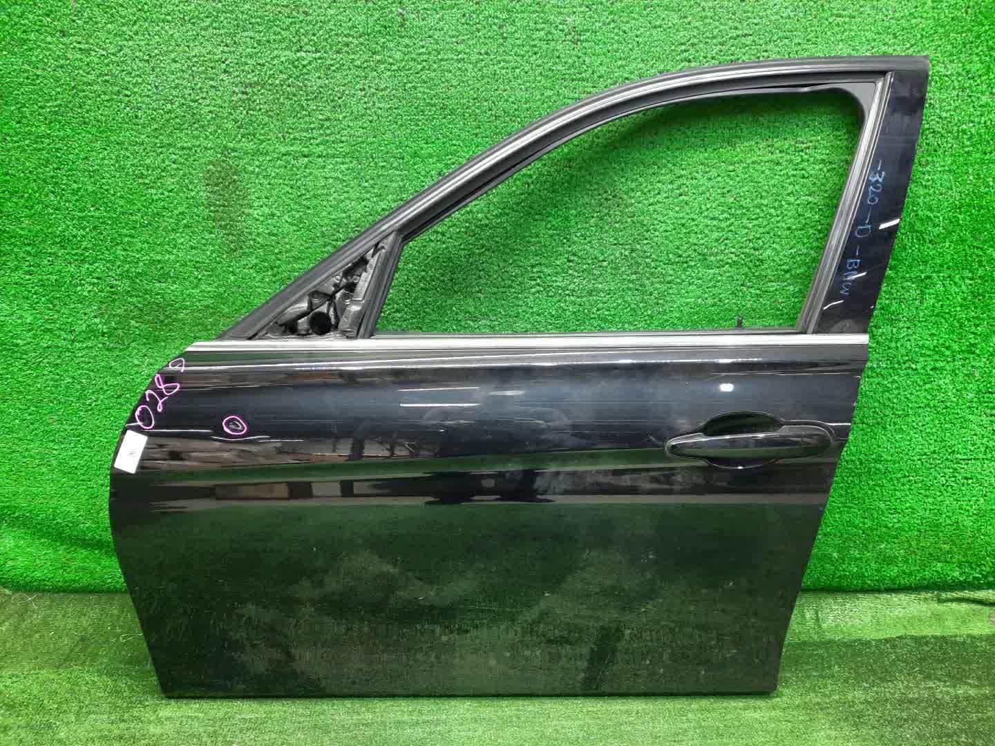Дверь левая передняя BMW 320d, 335i, 318d, 330d, 335d, 316d, 3-Series, 328i, 320i, 316i F30, F31 0289 1 ракурс