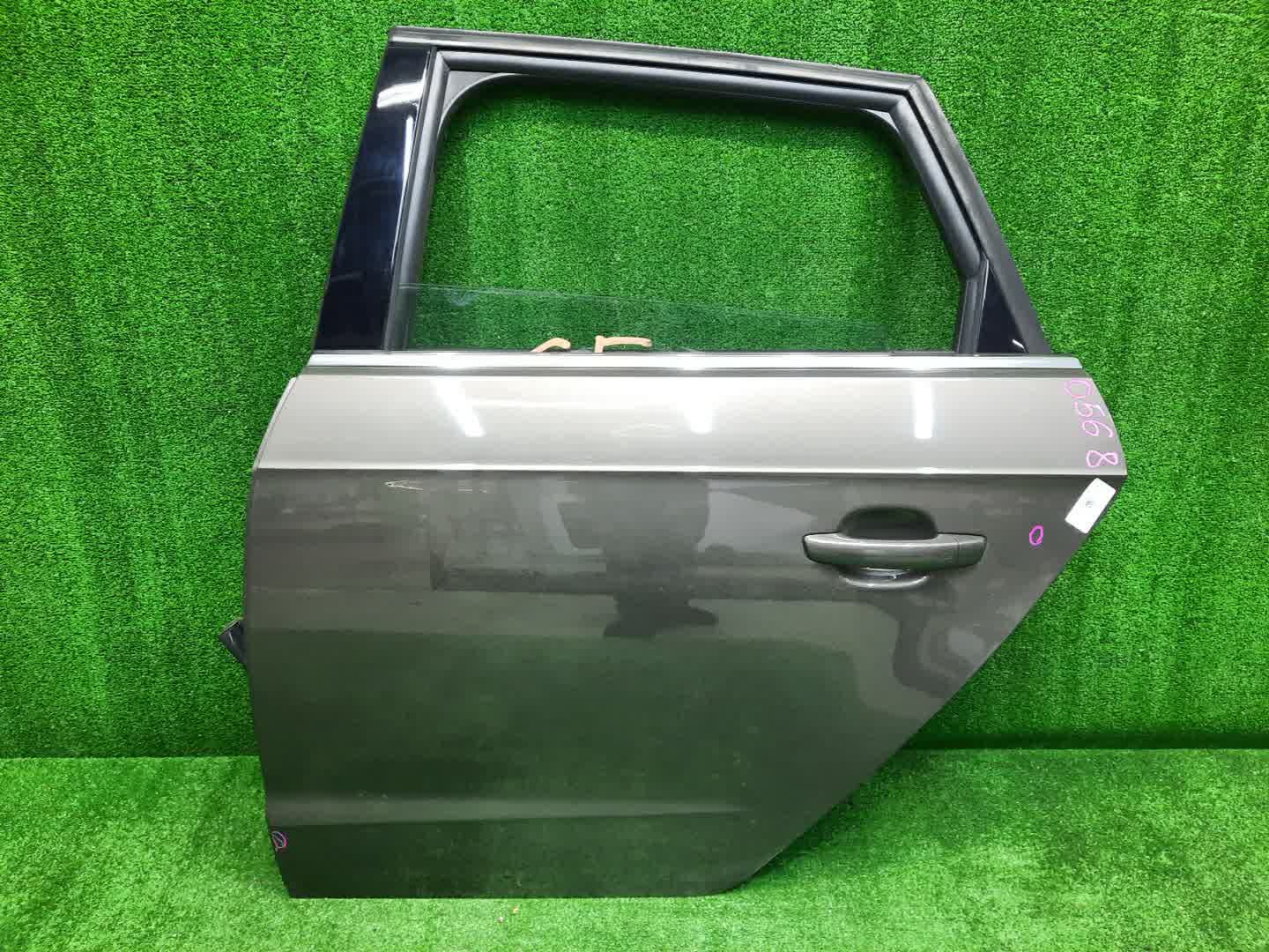 Дверь левая задняя AUDI A3 8VA 0568 1 ракурс