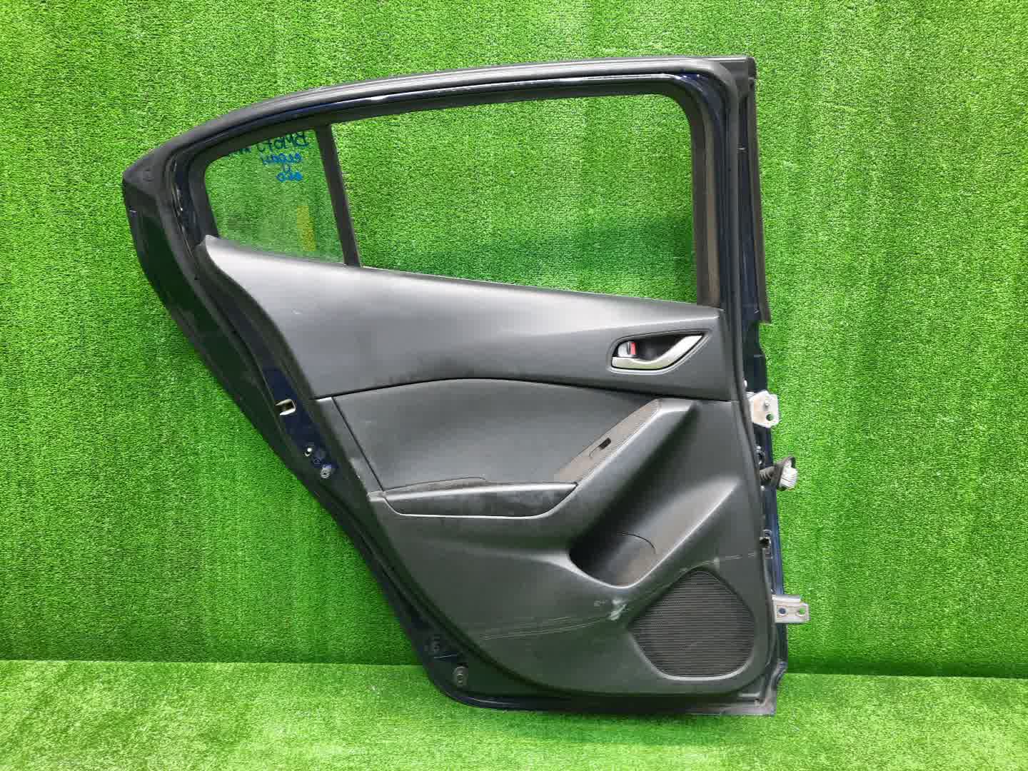 Дверь левая задняя MAZDA AXELA, MAZDA 3, 3 BM6FJ, BMLFP, BM2FP, BM2AP, BM5FP, BM5AP, BYEFP, BM 0572 5 ракурс