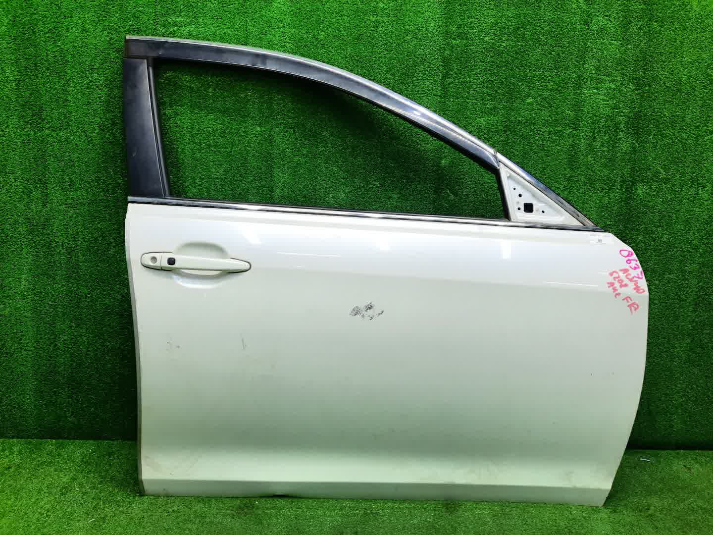 Дверь правая передняя TOYOTA CAMRY, ALTIS AHV40, GSV40, ACV40, ACV45, ACV40N, ACV45N 0637 1 ракурс