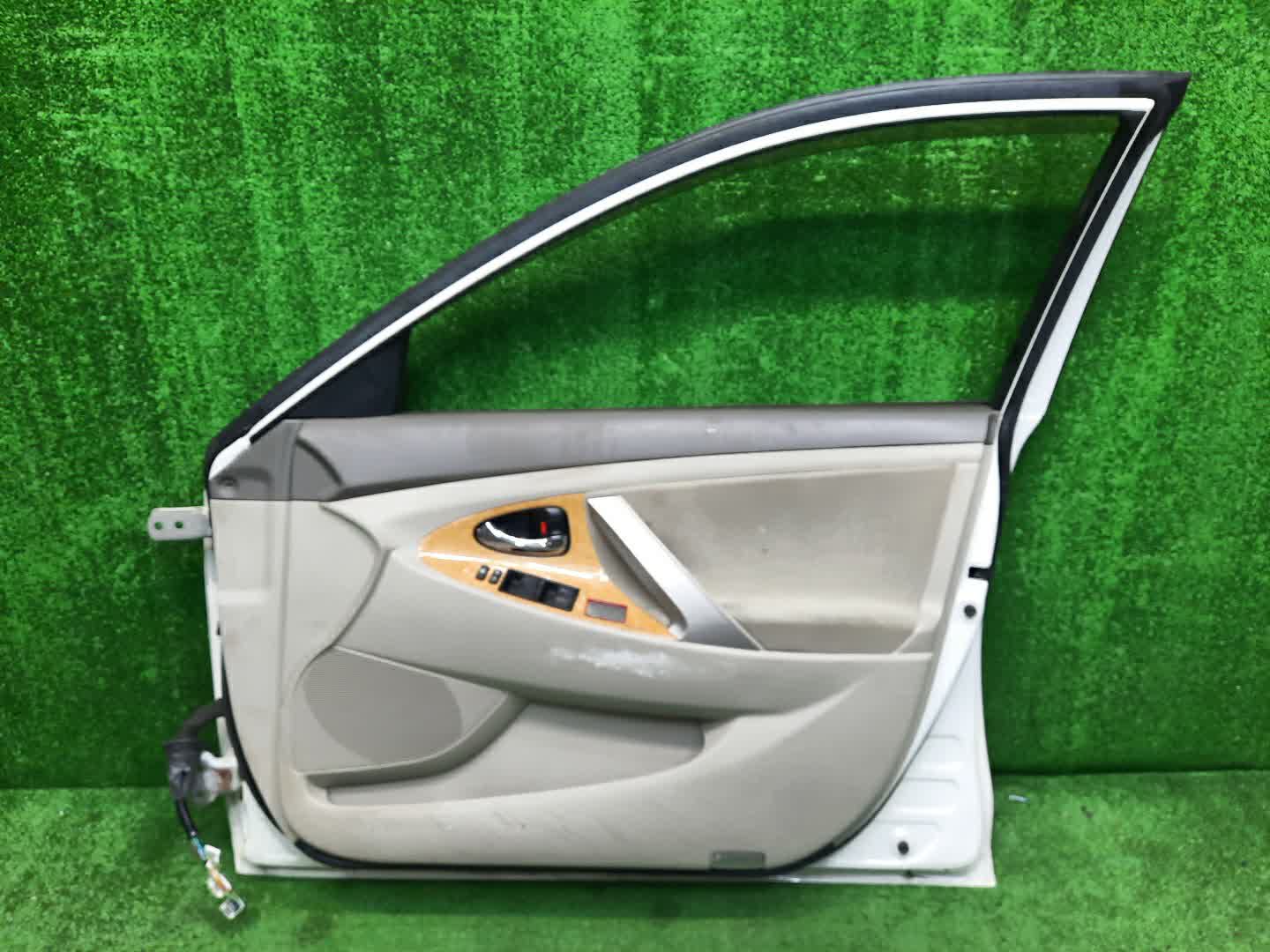 Дверь правая передняя TOYOTA CAMRY, ALTIS AHV40, GSV40, ACV40, ACV45, ACV40N, ACV45N 0637 3 ракурс