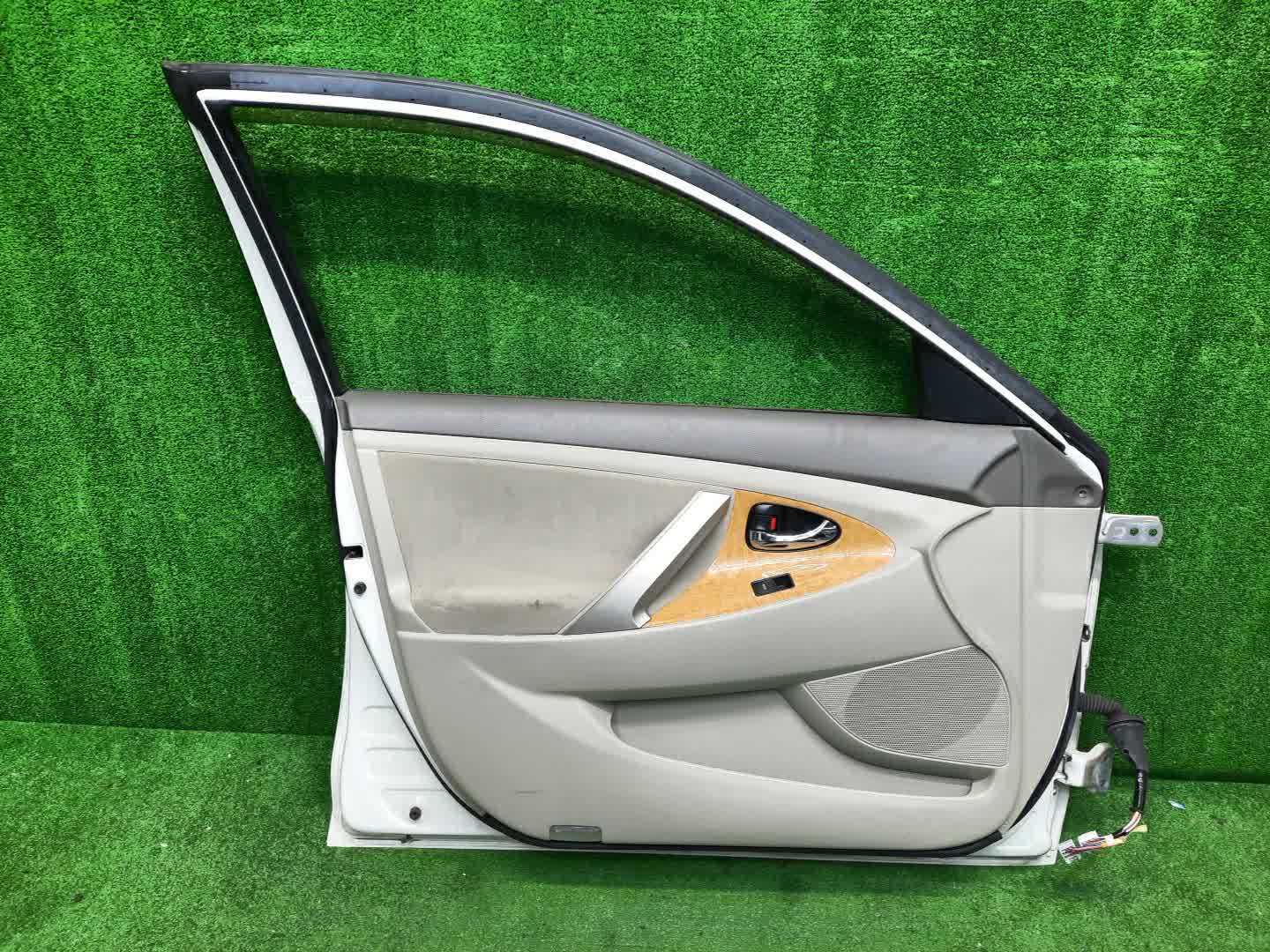 Дверь левая передняя TOYOTA CAMRY, ALTIS AHV40, GSV40, ACV40, ACV45, ACV40N, ACV45N 0638 5 ракурс