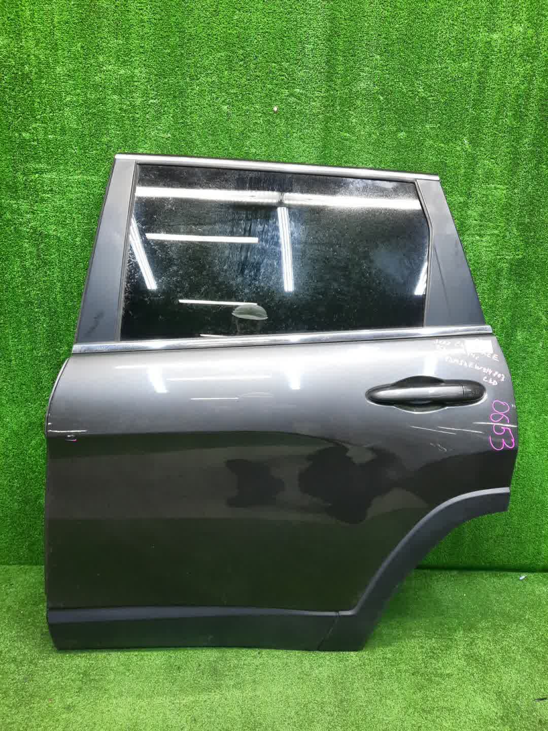 Дверь левая задняя JEEP CHEROKEE KL 0653 1 ракурс