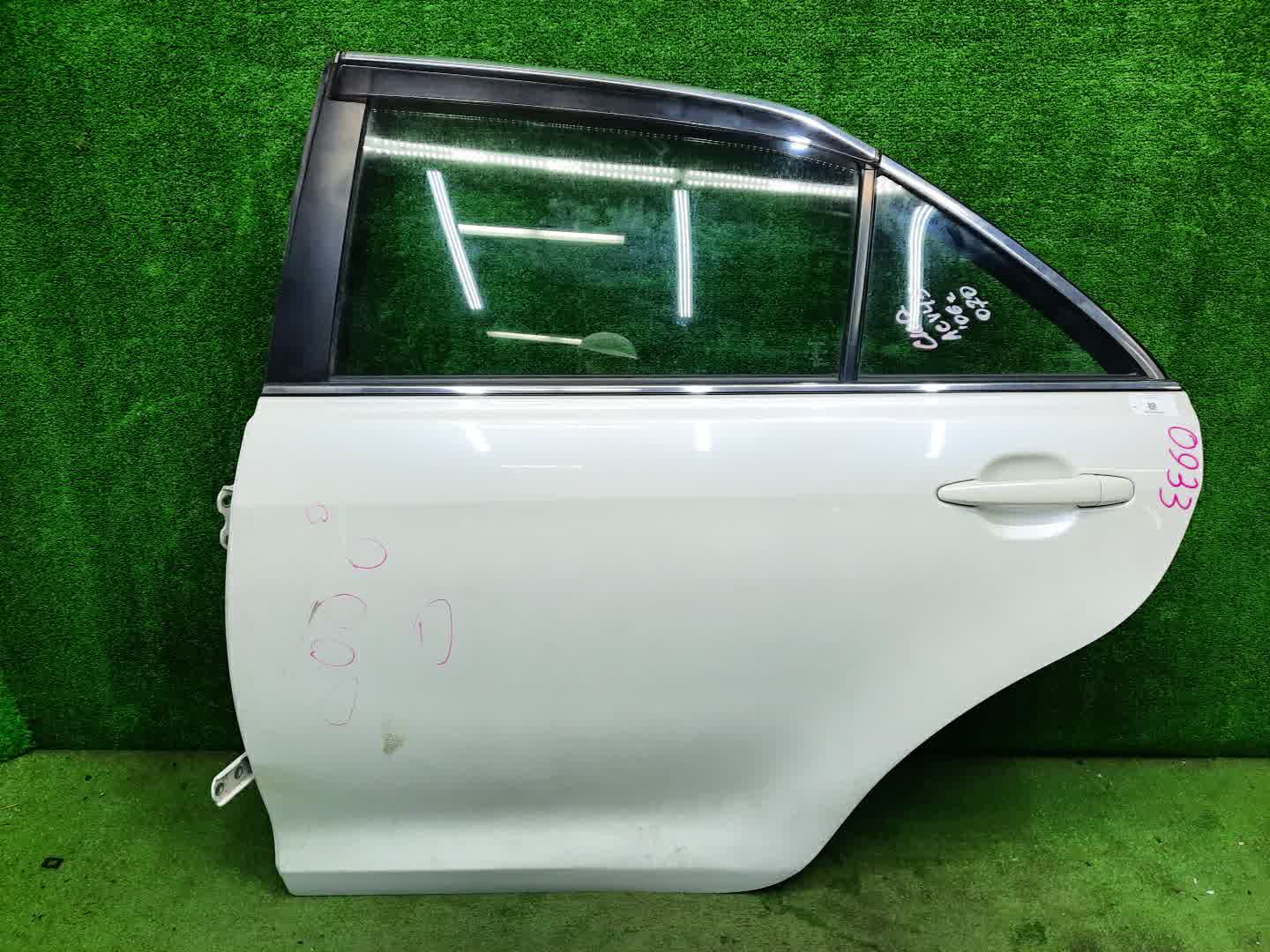 Дверь левая задняя TOYOTA CAMRY, ALTIS AHV40, GSV40, ACV40, ACV45, ACV40N, ACV45N 0933 3 ракурс