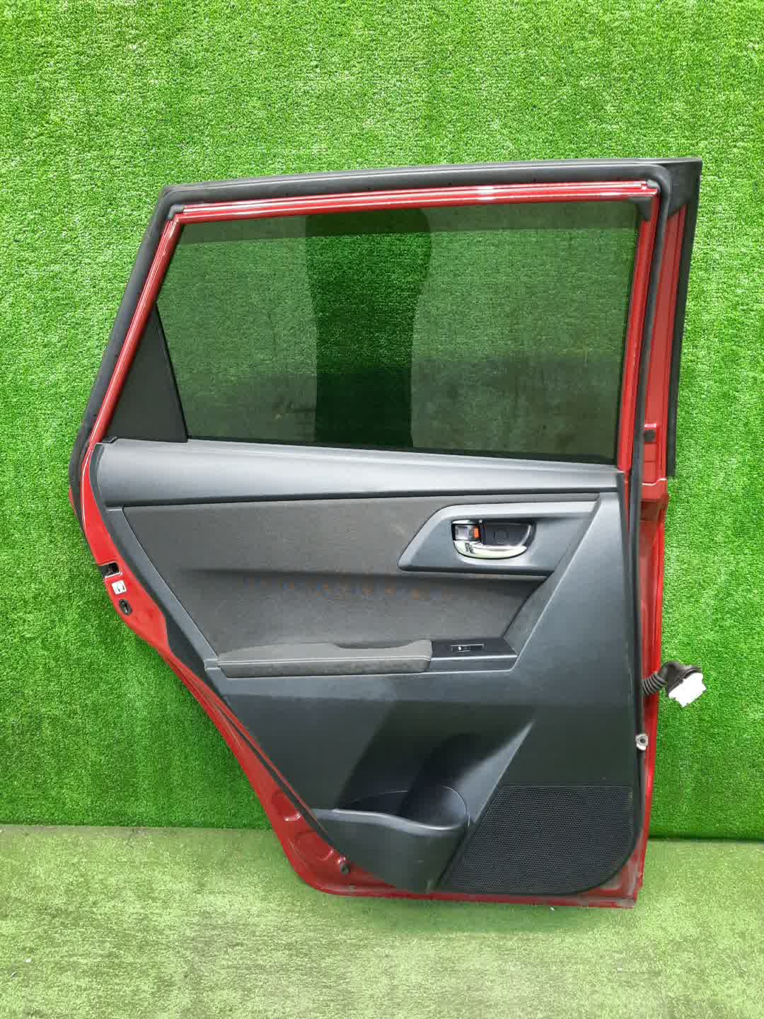 Дверь левая задняя TOYOTA AURIS ZWE186H, NZE181H, ZRE186H, NRE185H, NZE184H 0975 3 ракурс