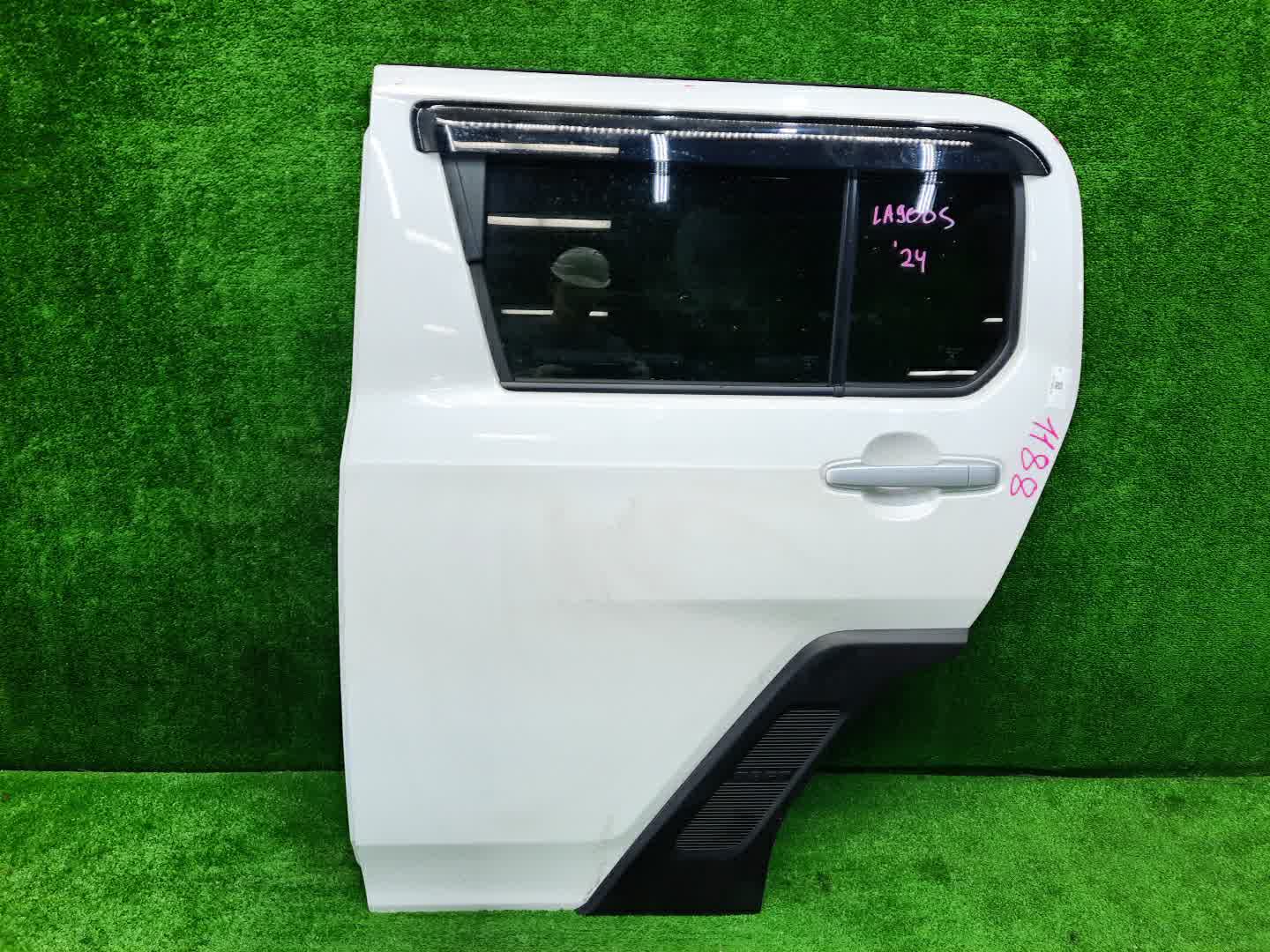Дверь левая задняя DAIHATSU TAFT LA900S 1188 1 ракурс