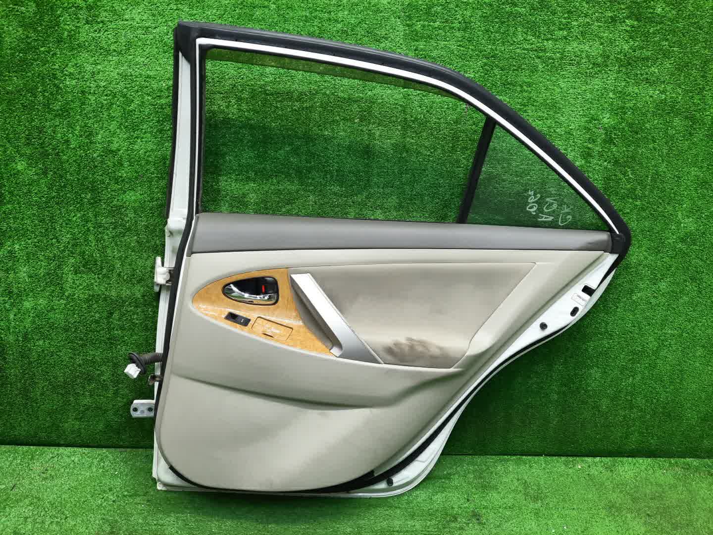 Дверь правая задняя TOYOTA CAMRY, ALTIS AHV40, GSV40, ACV40, ACV45, ACV40N, ACV45N 1275 4 ракурс