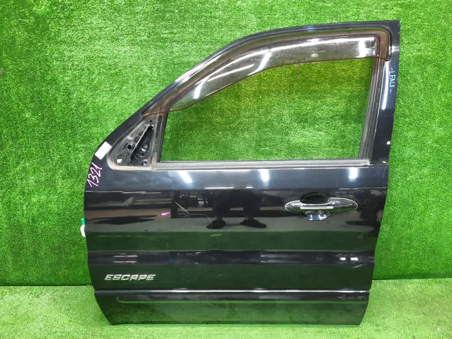 Дверь левая передняя FORD ESCAPE LFAL3F, LFAL3P 1321 1 ракурс