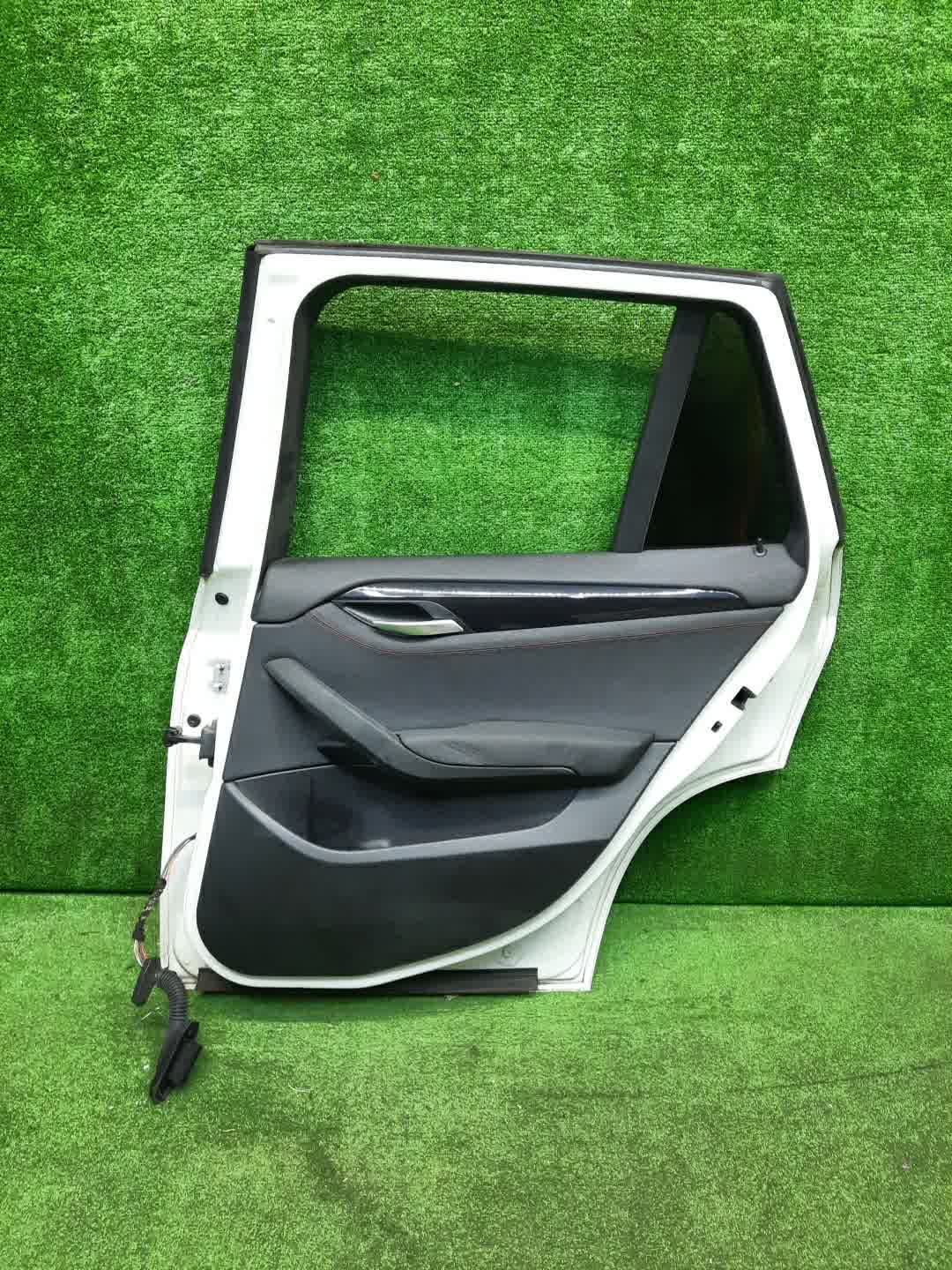 Дверь правая задняя BMW X1 E84 1383 4 ракурс