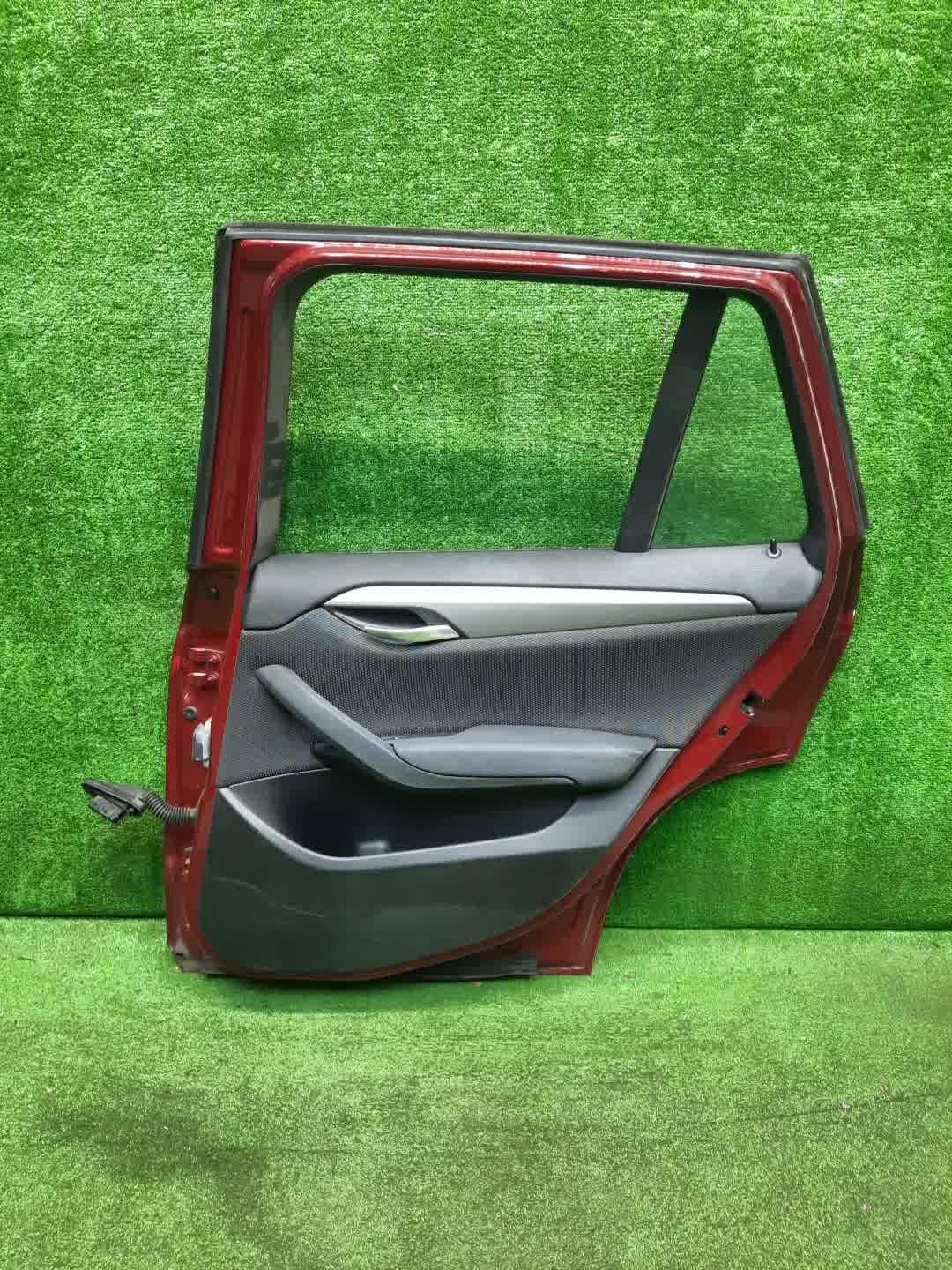 Дверь правая задняя BMW X1 E84 1413 3 ракурс