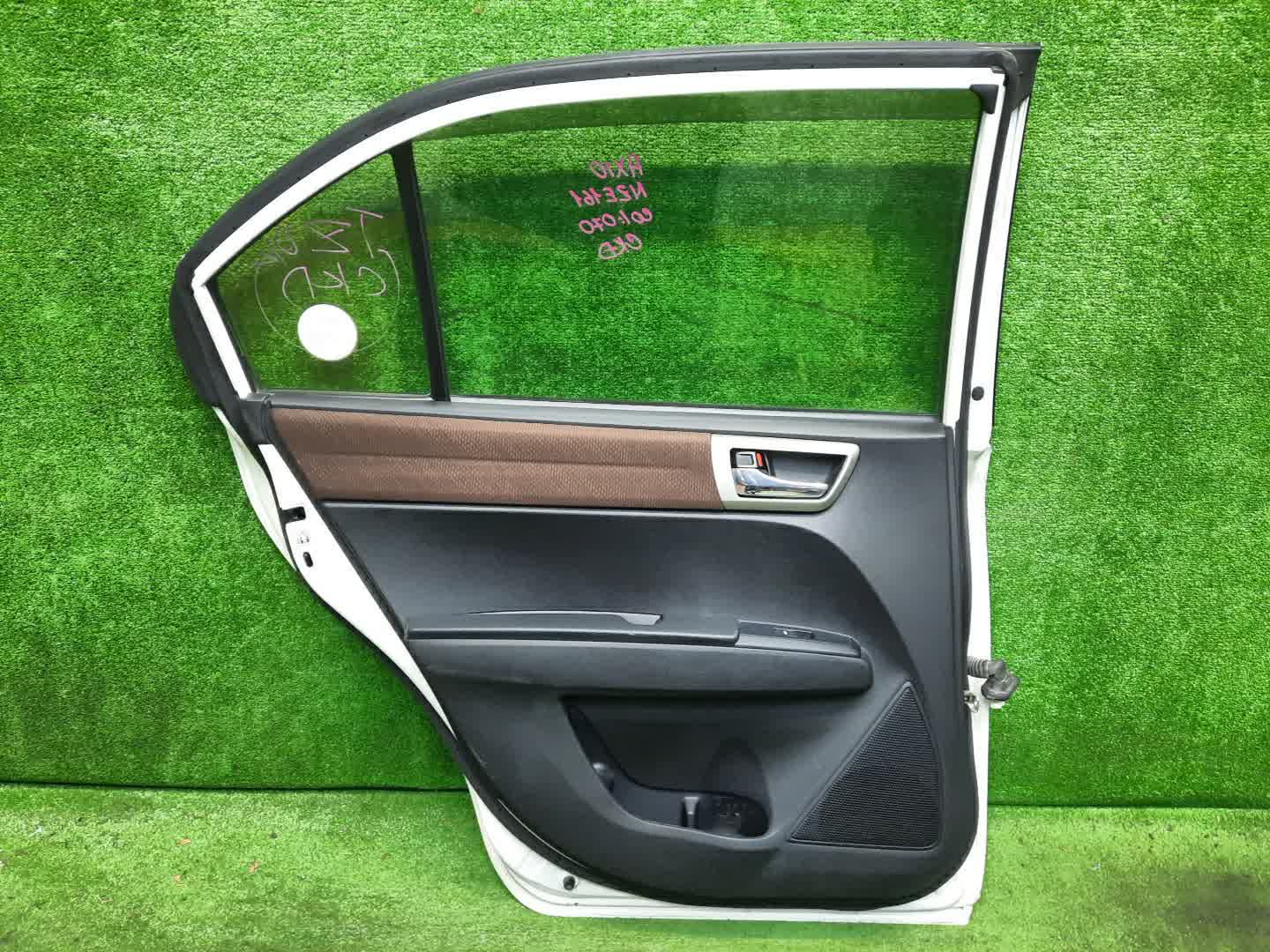 Дверь левая задняя TOYOTA COROLLA  AXIO NZE161, NZE164, NRE161, NKE165, ZRE162, NRE160 1451 4 ракурс