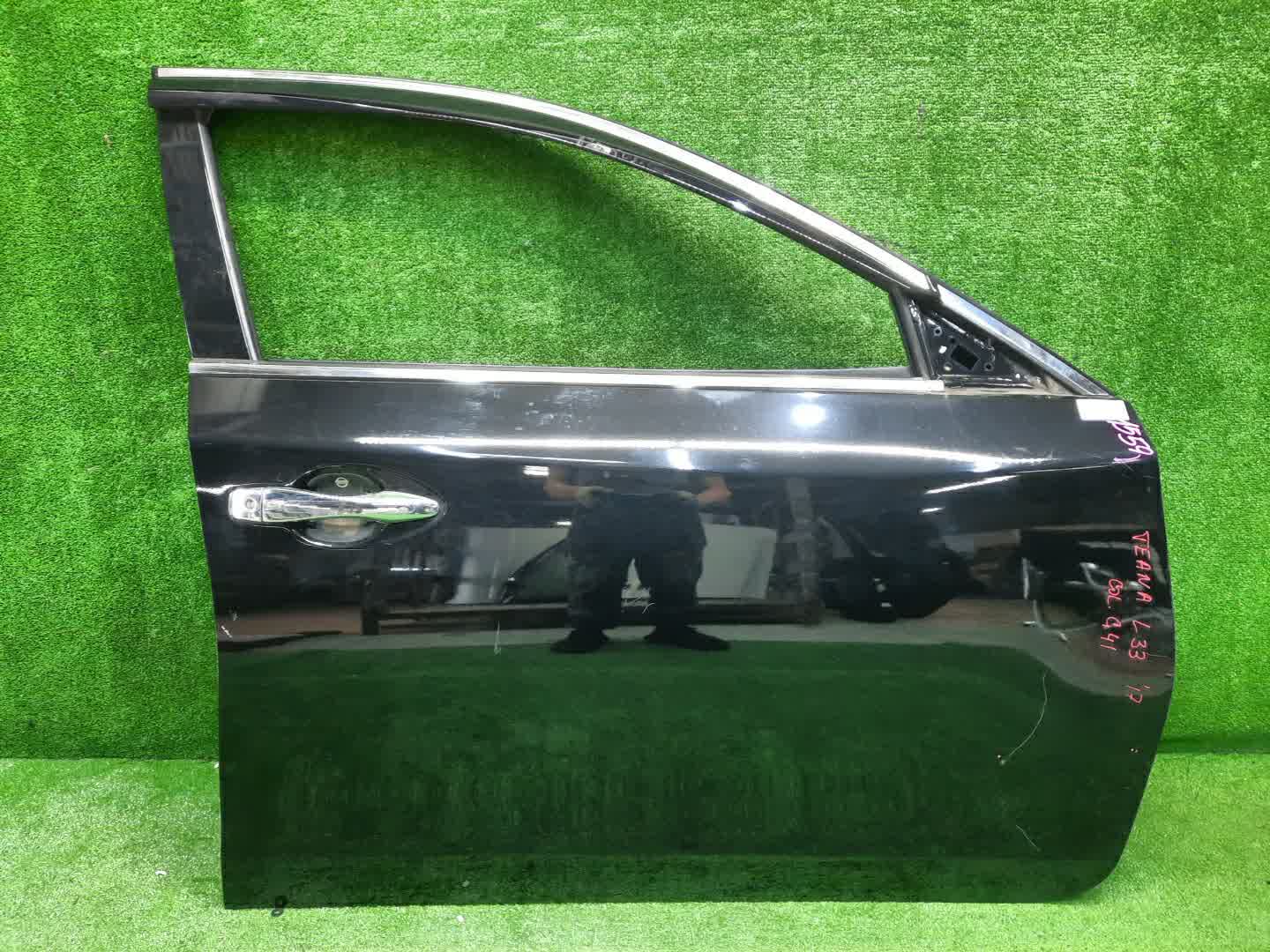 Дверь правая передняя NISSAN TEANA L33 ,1559 1 ракурс Дверь правая передняя NISSAN TEANA L33 ,1559 1 ракурс