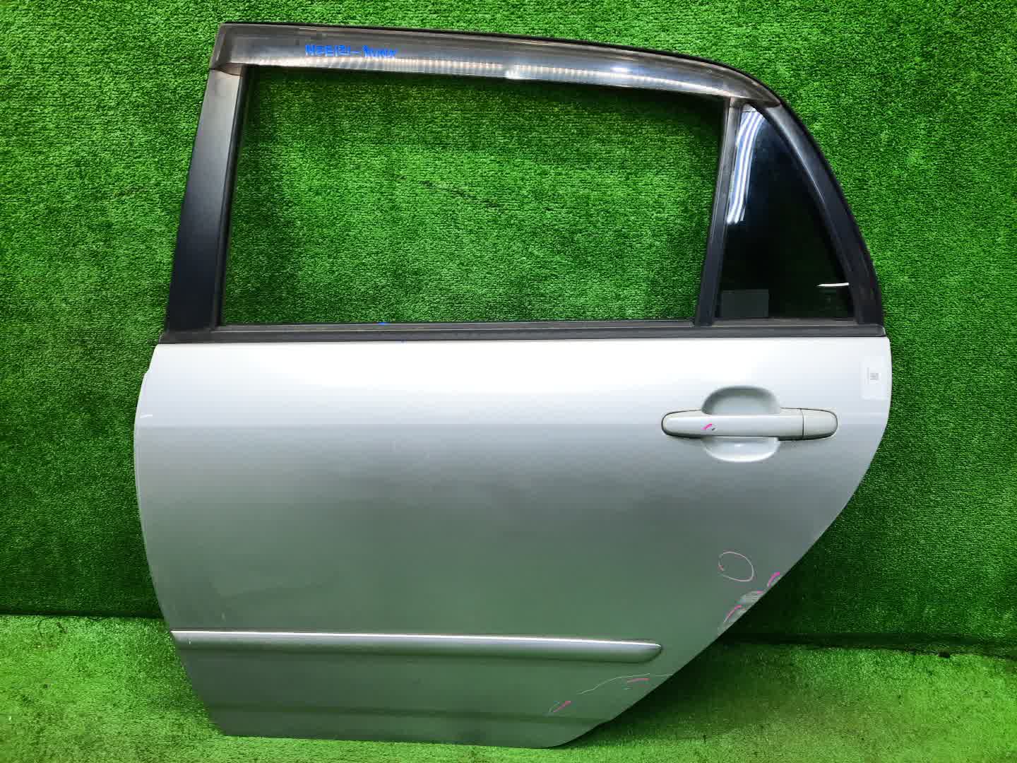 Дверь левая задняя TOYOTA ALLEX, COROLLA RUNX ZZE124, NZE121, NZE120, ZZE122, NZE124, ZZE123 1727 1 ракурс