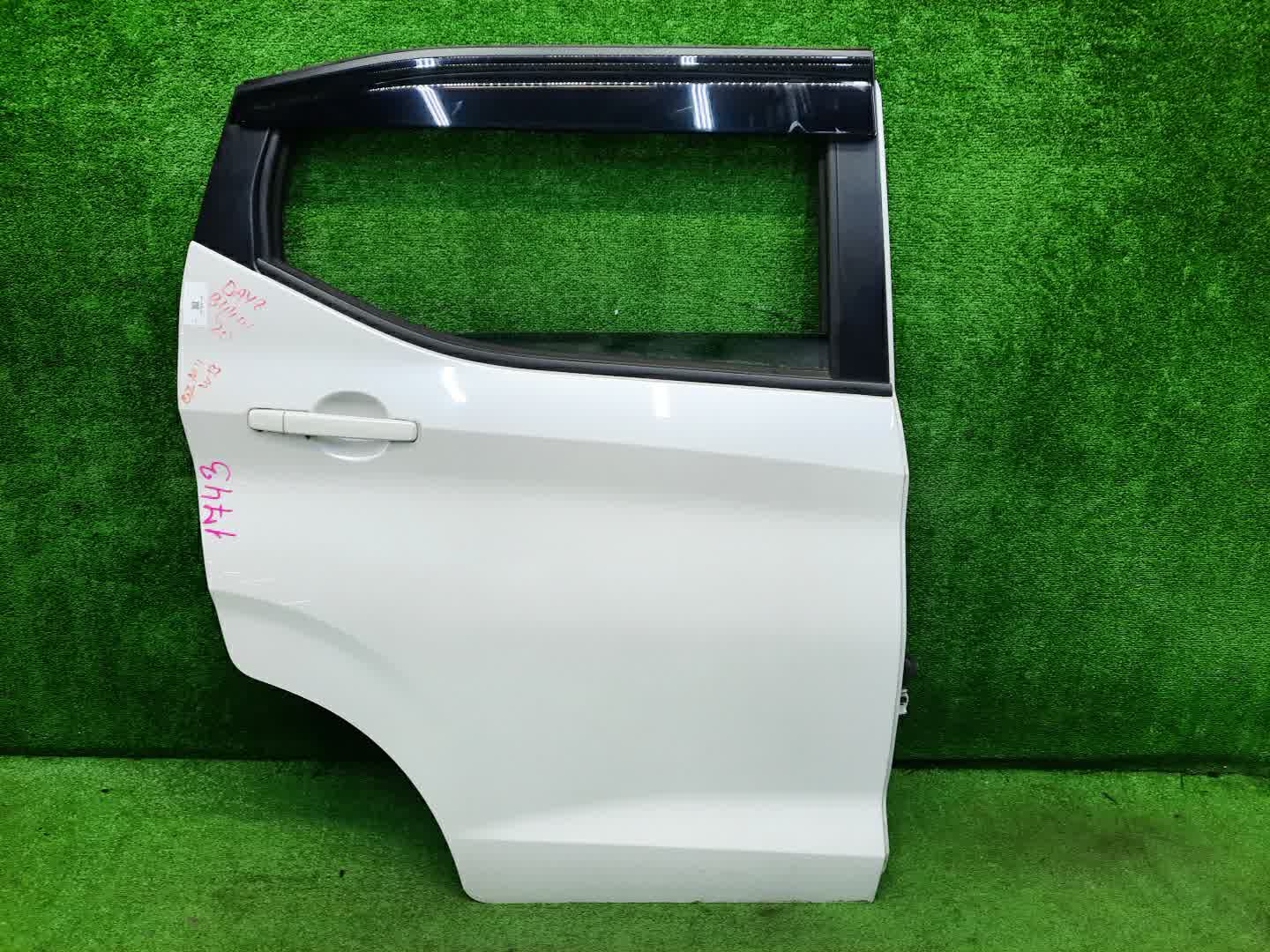 Дверь правая задняя NISSAN DAYZ B45W, B43W, B46W, B47W, B48W, B44W 1743 1 ракурс