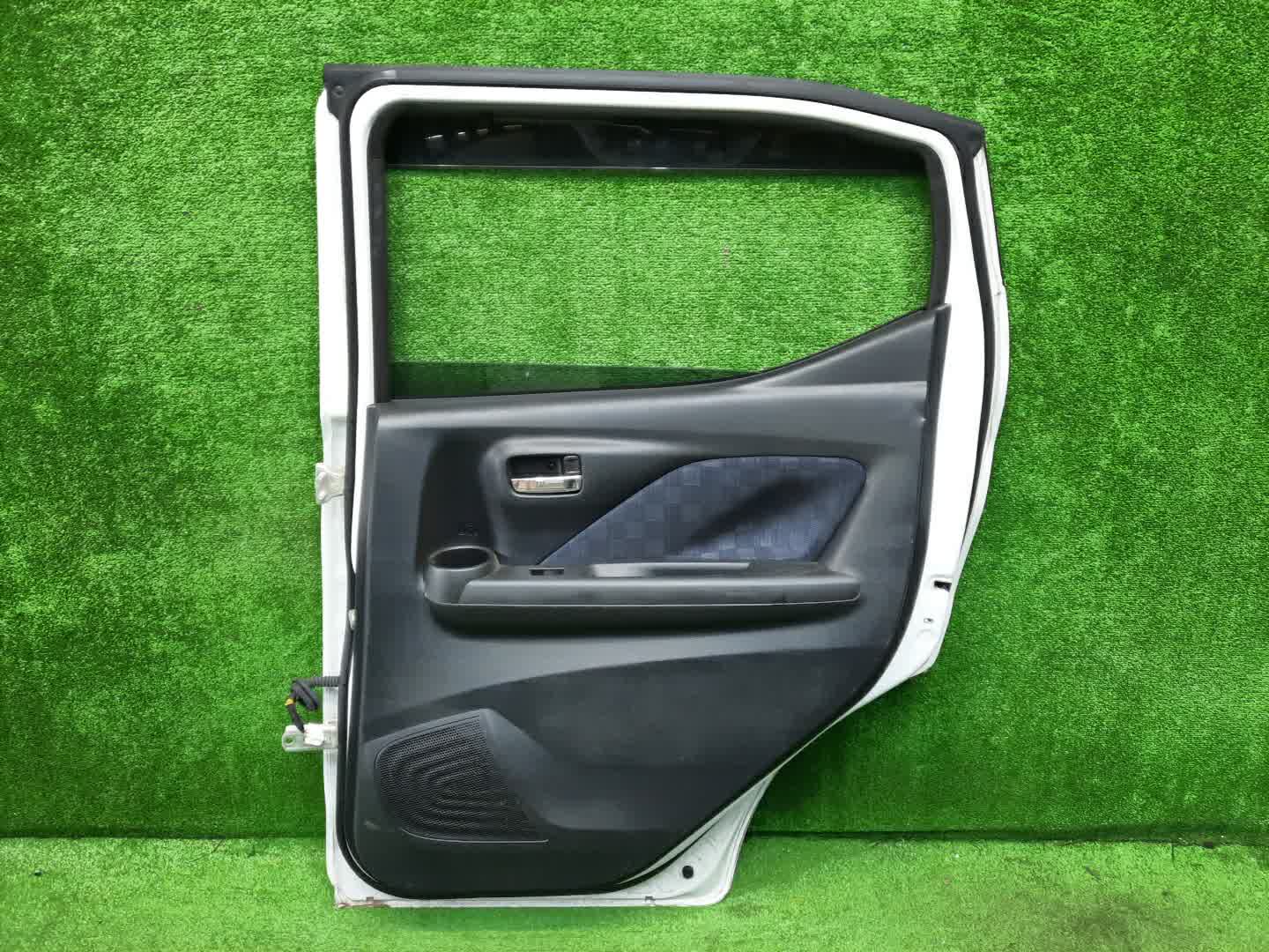 Дверь правая задняя NISSAN DAYZ B45W, B43W, B46W, B47W, B48W, B44W 1743 2 ракурс