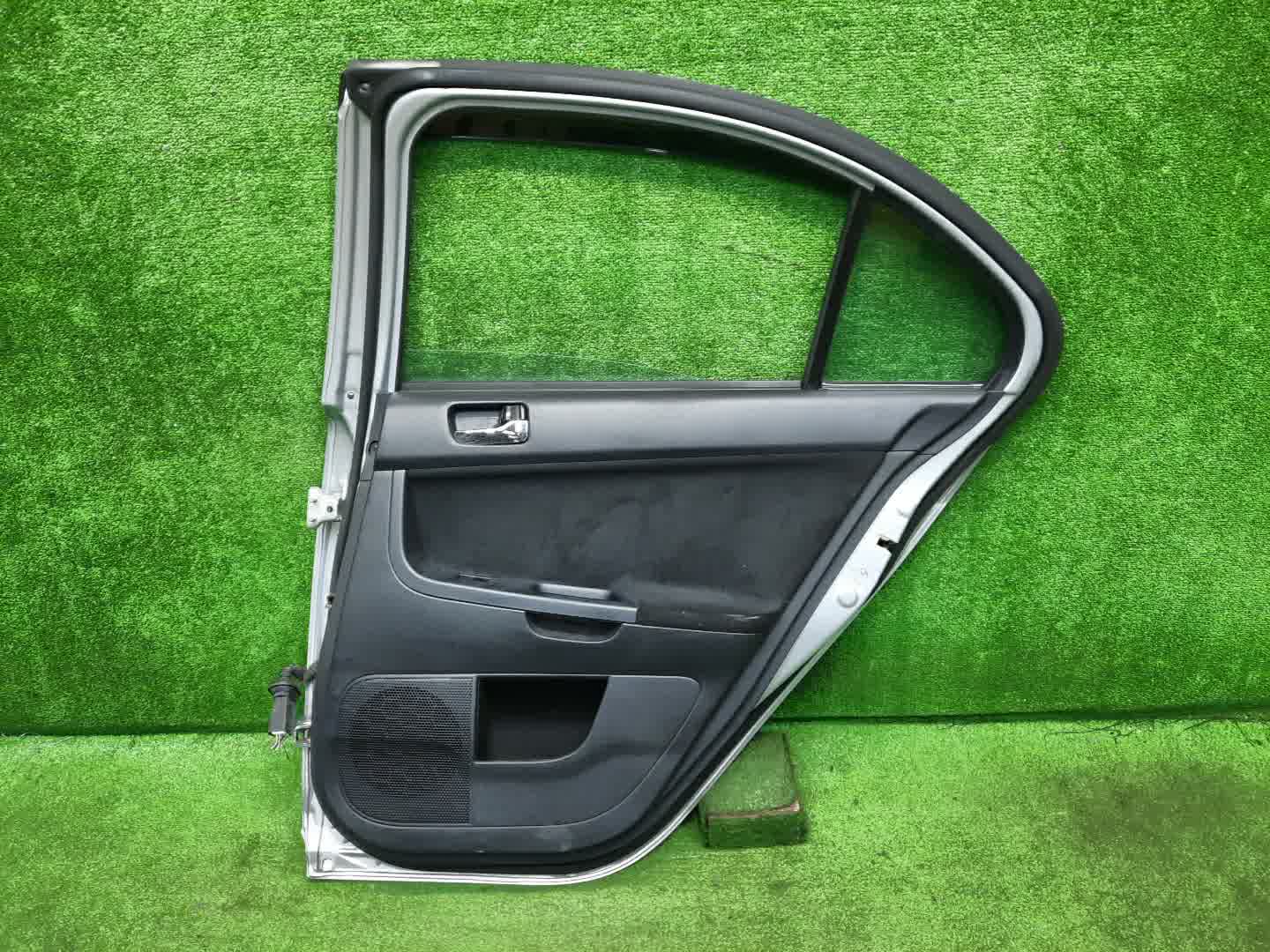 Дверь правая задняя MITSUBISHI LANCER, GALANT FORTIS CY4A, CY2A, CY3A, CY6A, CX6A, CX4A, CX3A 1769 4 ракурс