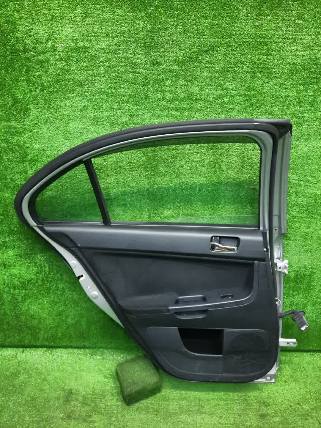 Дверь левая задняя MITSUBISHI LANCER, GALANT FORTIS CY4A, CY2A, CY3A, CY6A, CX6A, CX4A, CX3A 1770 4 ракурс