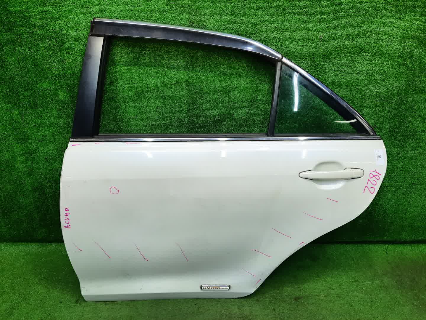 Дверь левая задняя TOYOTA CAMRY, ALTIS AHV40, GSV40, ACV40, ACV45, ACV40N, ACV45N 1822 1 ракурс