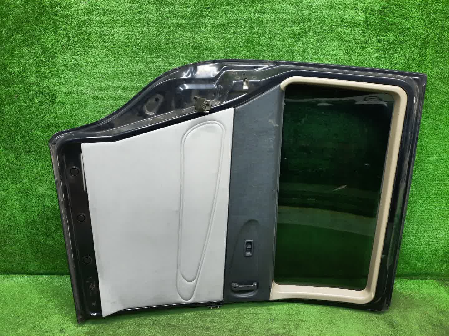 Дверь левая задняя MITSUBISHI DELICA PD6W, PA3V, PA4W, PA5V, PA5W, PD4W, PD8W, PE8W, PF6W, PF8W, FE8W, PB5W, PD5V 1871 4 ракурс