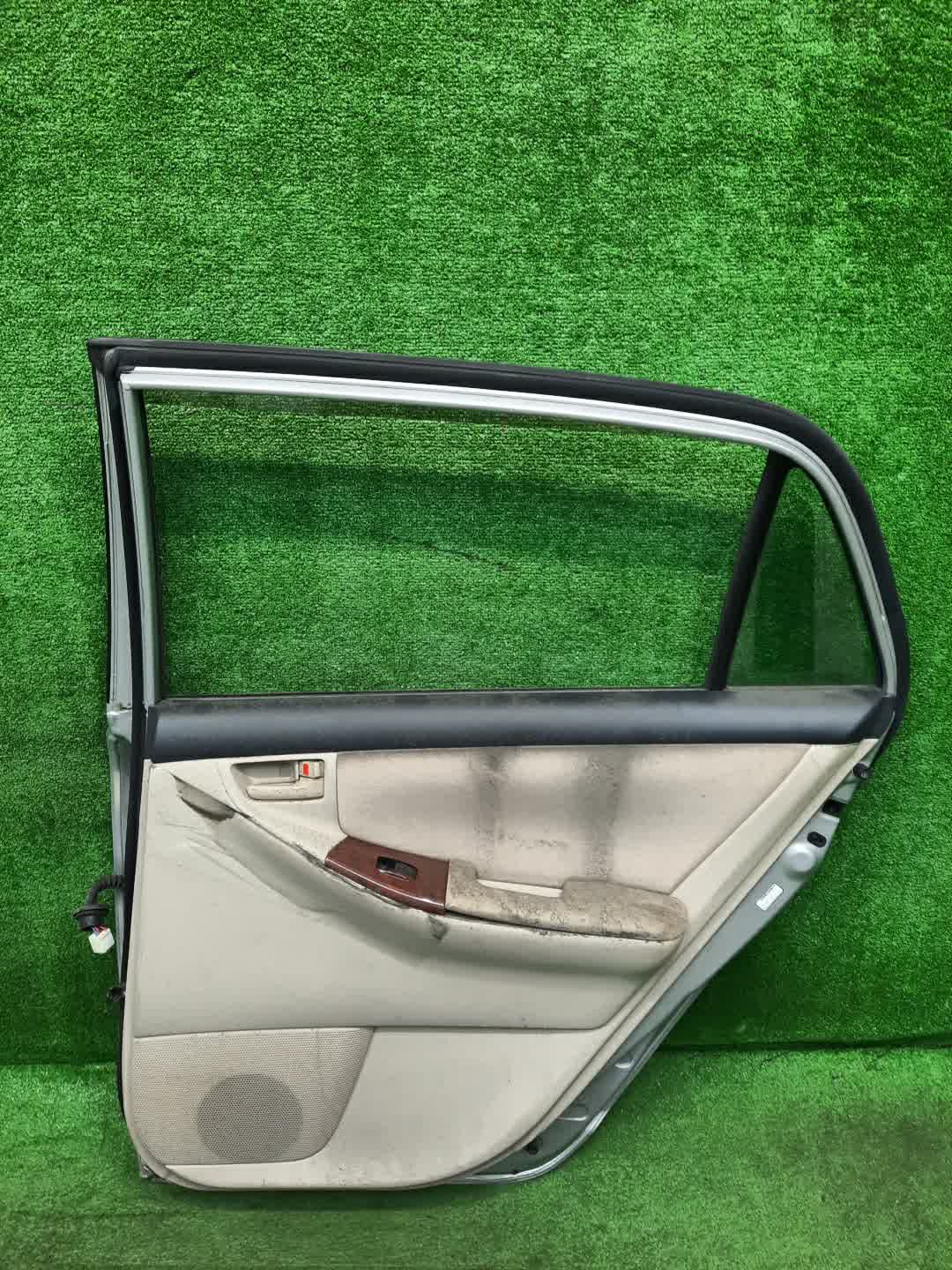 Дверь правая задняя TOYOTA ALLEX, COROLLA RUNX ZZE124, NZE121, NZE120, ZZE122, NZE124, ZZE123 1925 3 ракурс