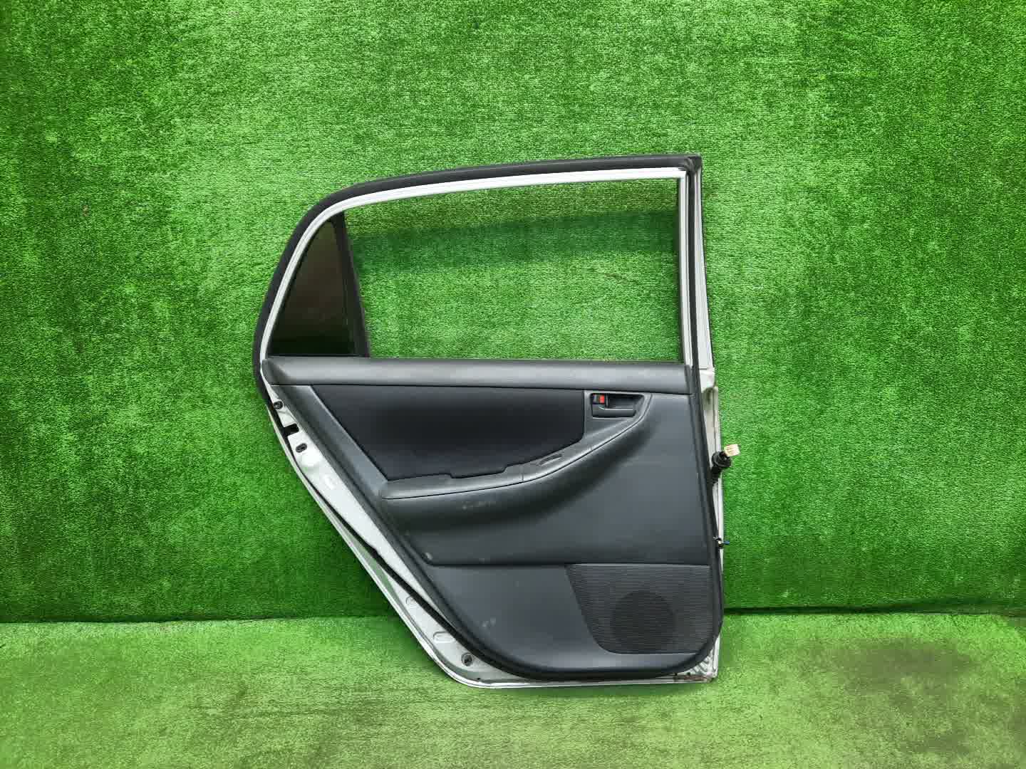 Дверь левая задняя TOYOTA ALLEX, COROLLA RUNX ZZE124, NZE121, NZE120, ZZE122, NZE124, ZZE123 2009 5 ракурс